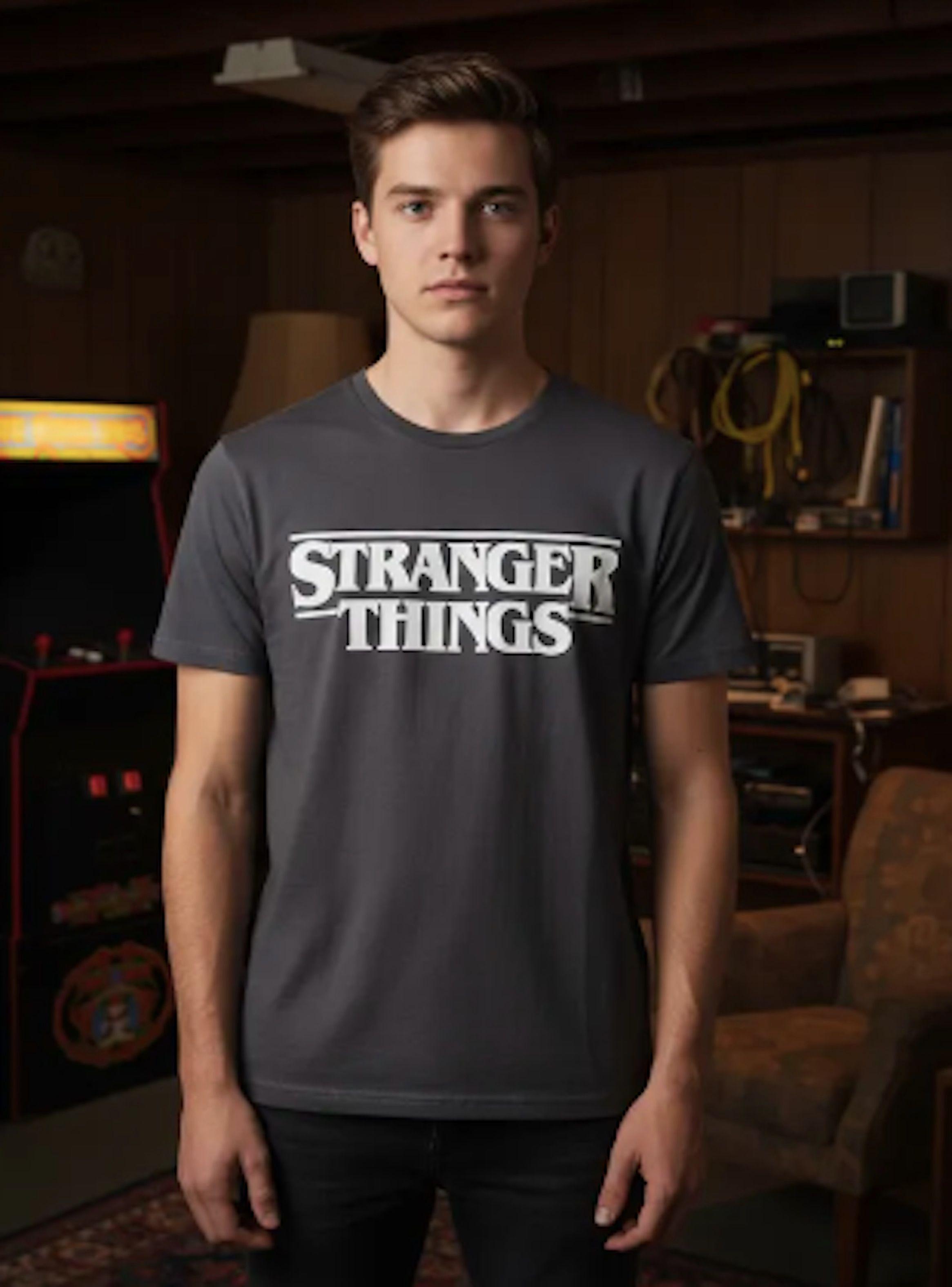 Polera Stranger Things talla M diseño letras-3