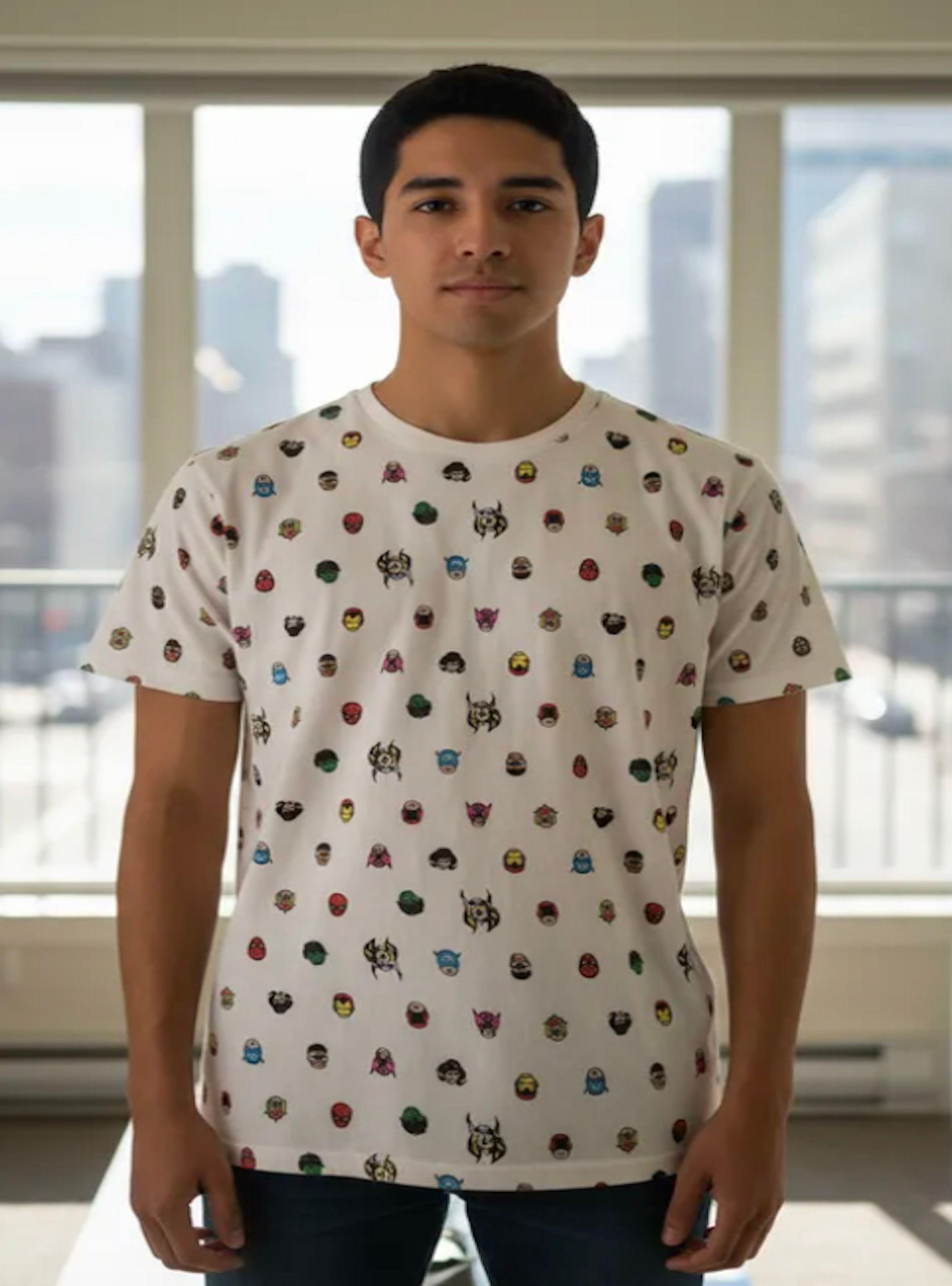 Polera Marvel Talla M diseño caras Super heroes-4