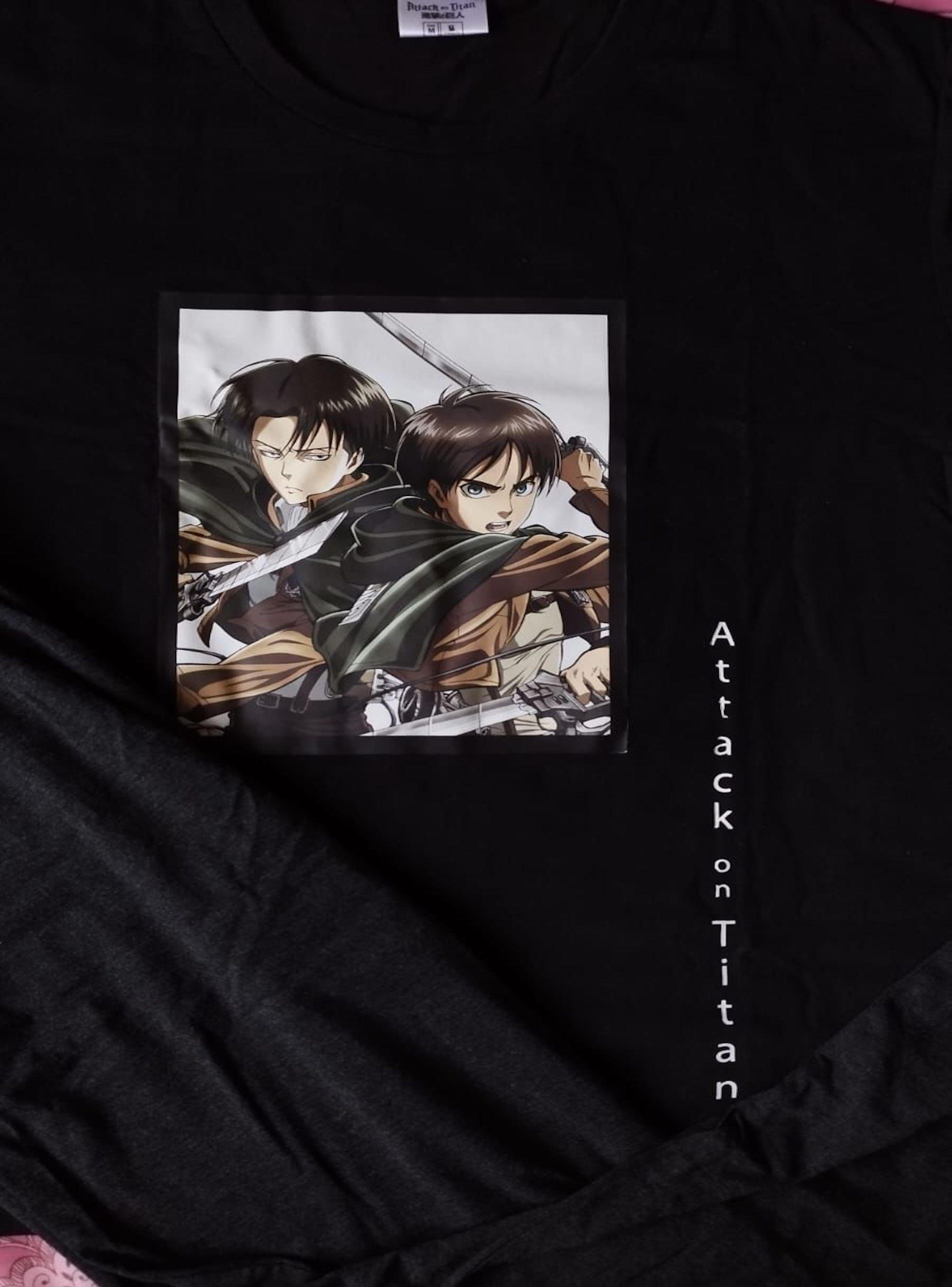 Pijama de hombre talla M diseño Attack on Titan-2