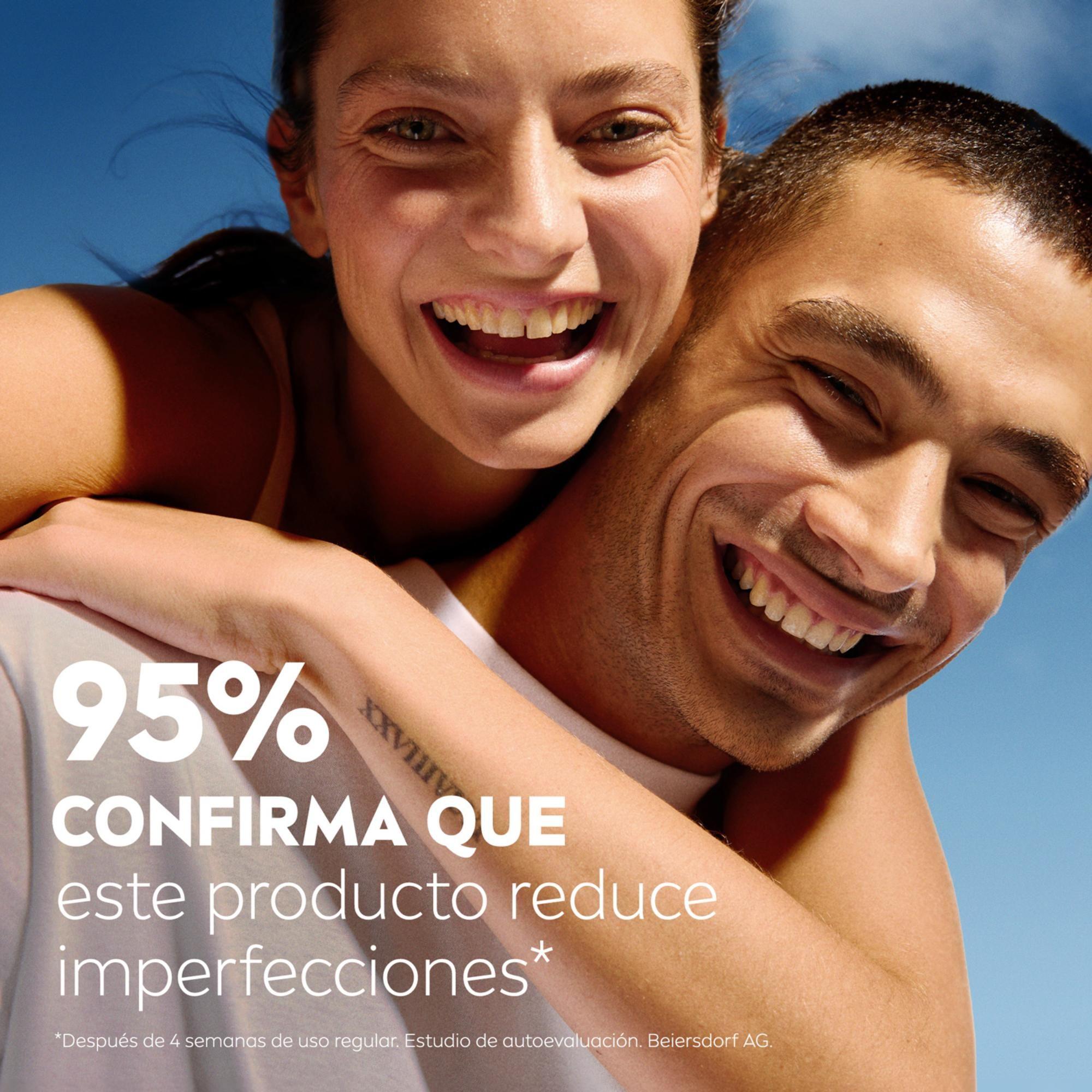 NIVEA Derma Skin Clear Gel Limpiador Profundo 150ml-2