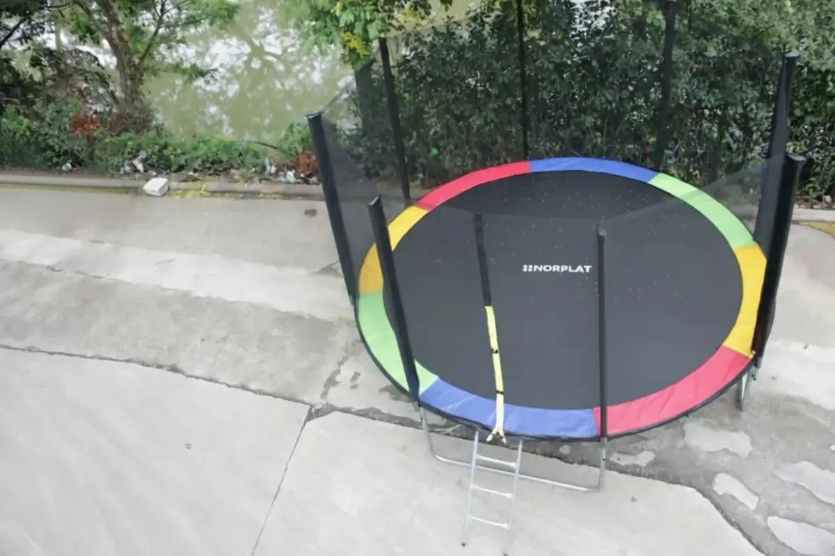 Cama Elástica Norplat Para Niños 12pies 3.66mt Con Escalera Negro Multicolor-3