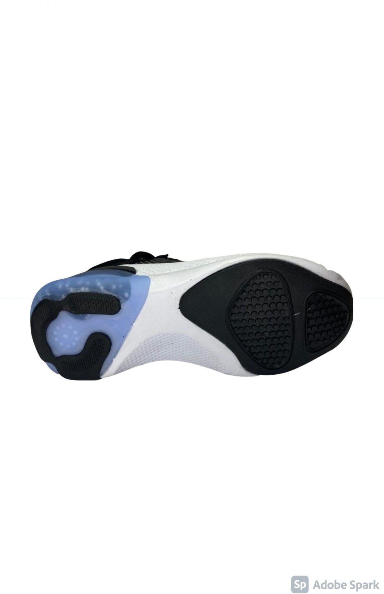 Zapatilla Reigo Negro/Gris 20JH12-2