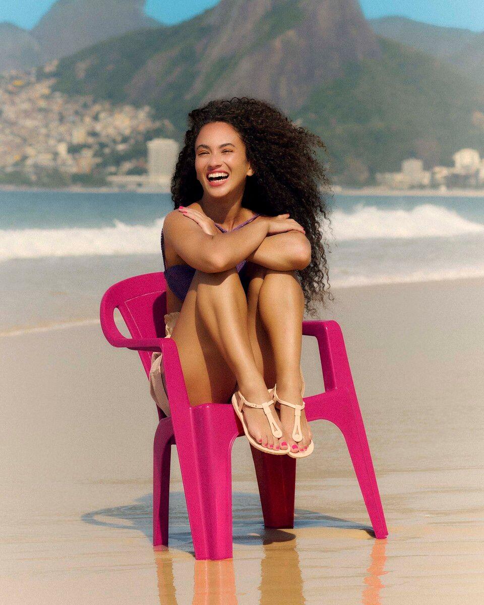 Sandalia Mujer Beige Class Slim Ipanema-2