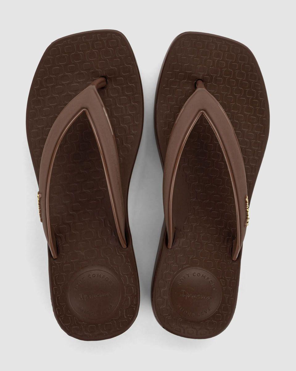 Sandalia Mujer Chocolate Pluma Up Ipanema-1