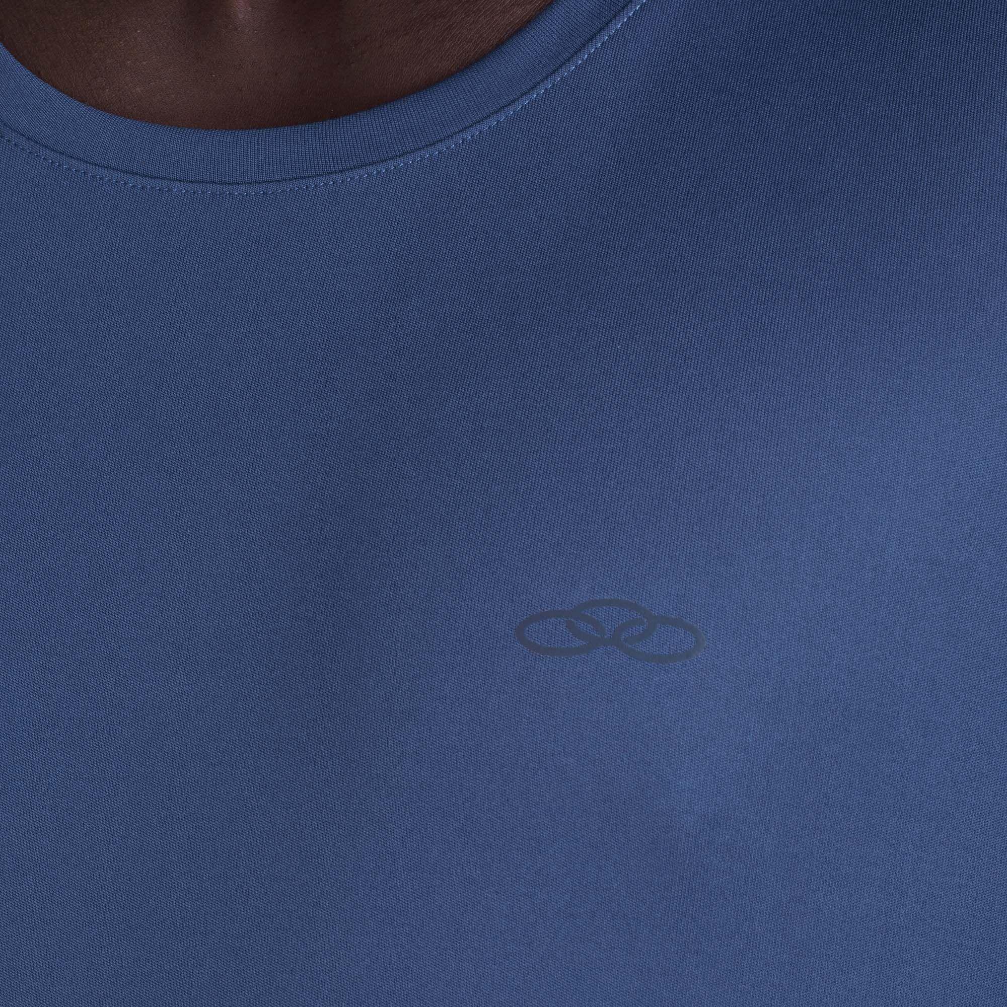 POLERA ESSENTIAL SIN MANGAS AZULADA HOMBRE-4