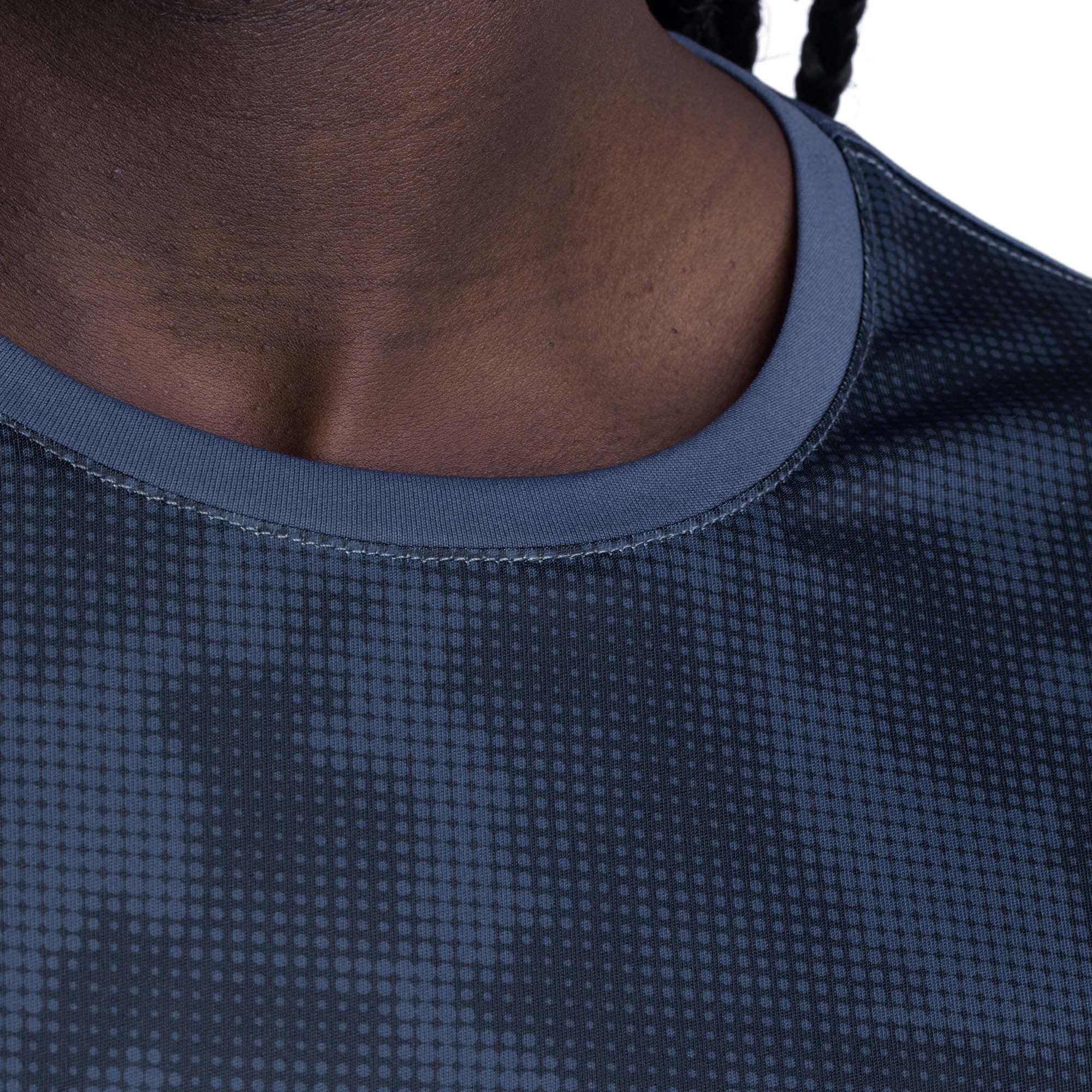 POLERA BASIC STAMP MANGA CORTA AZUL HOMBRE-3