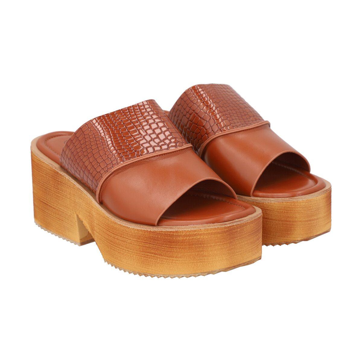 Sandalia Mujer Café July Crocco Police-3