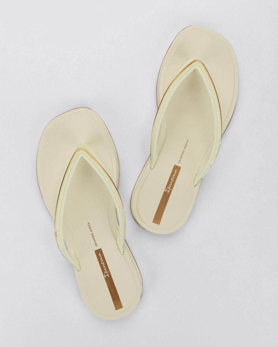 Sandalia Mujer Beige Glow Ipanema-1