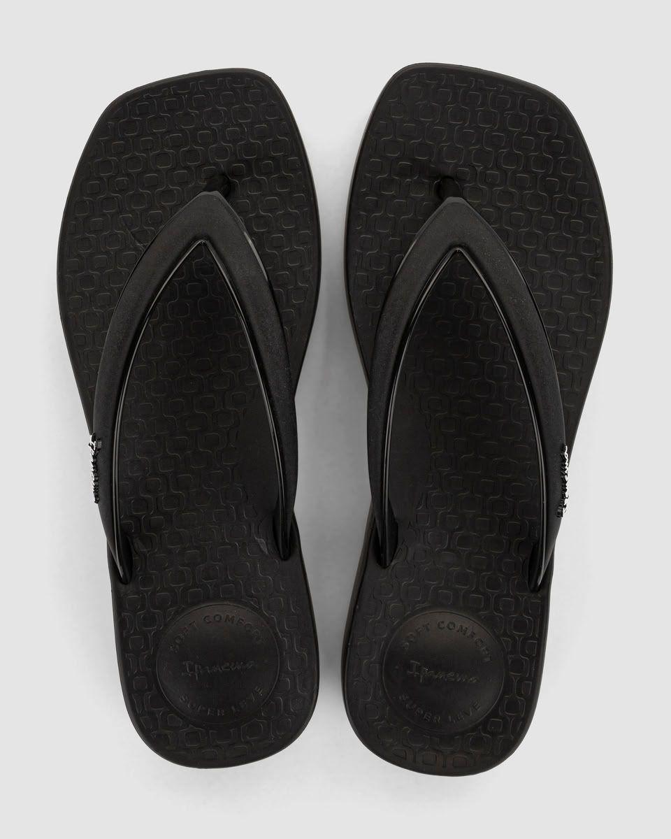Sandalia Mujer Negro Pluma Up Ipanema-1
