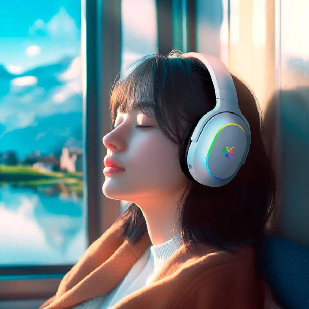Audifonos Razer Barracuda X Chroma RGB White-8