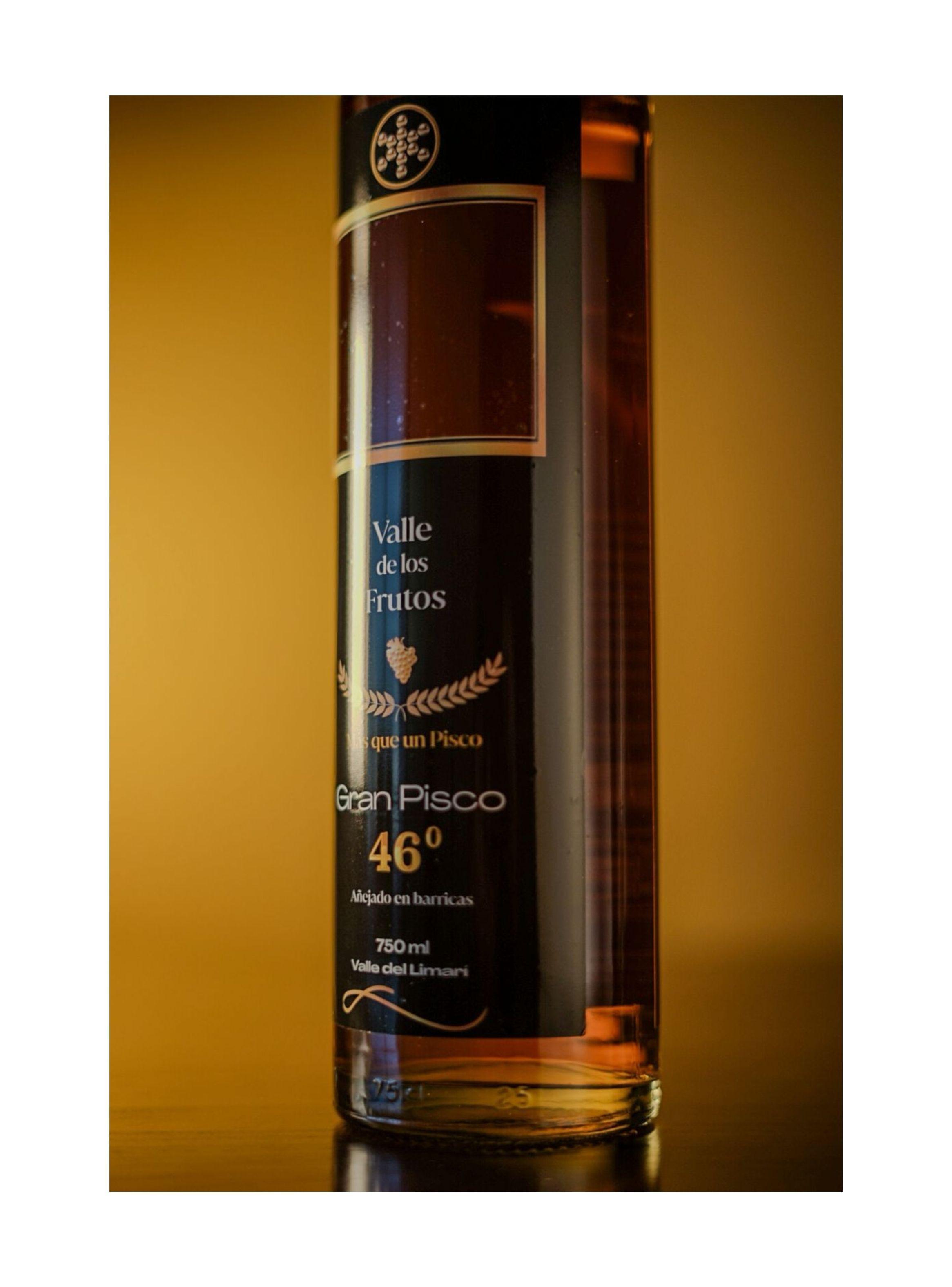 VALLE DE LOS FRUTOS GRAN PISCO 46° AÑEJADO EN BARRICA-5