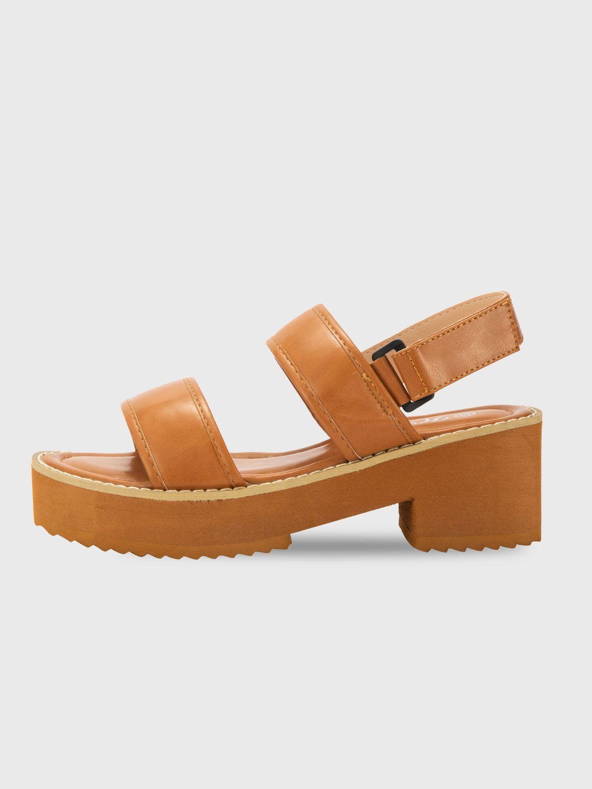Sandalia Clarabella Camel Weide-1