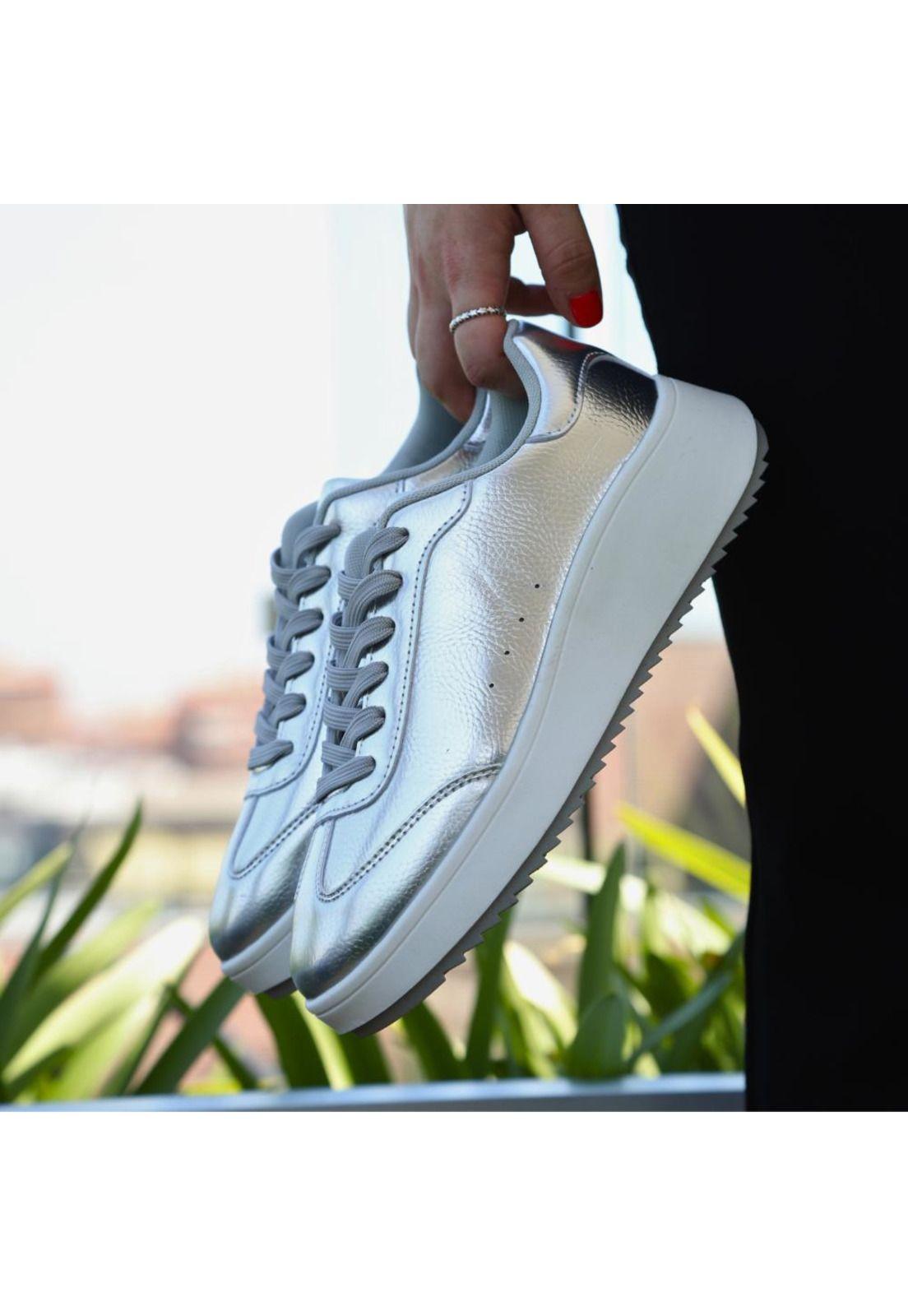 Zapatilla Mujer Plateado Alexa Detogni-1