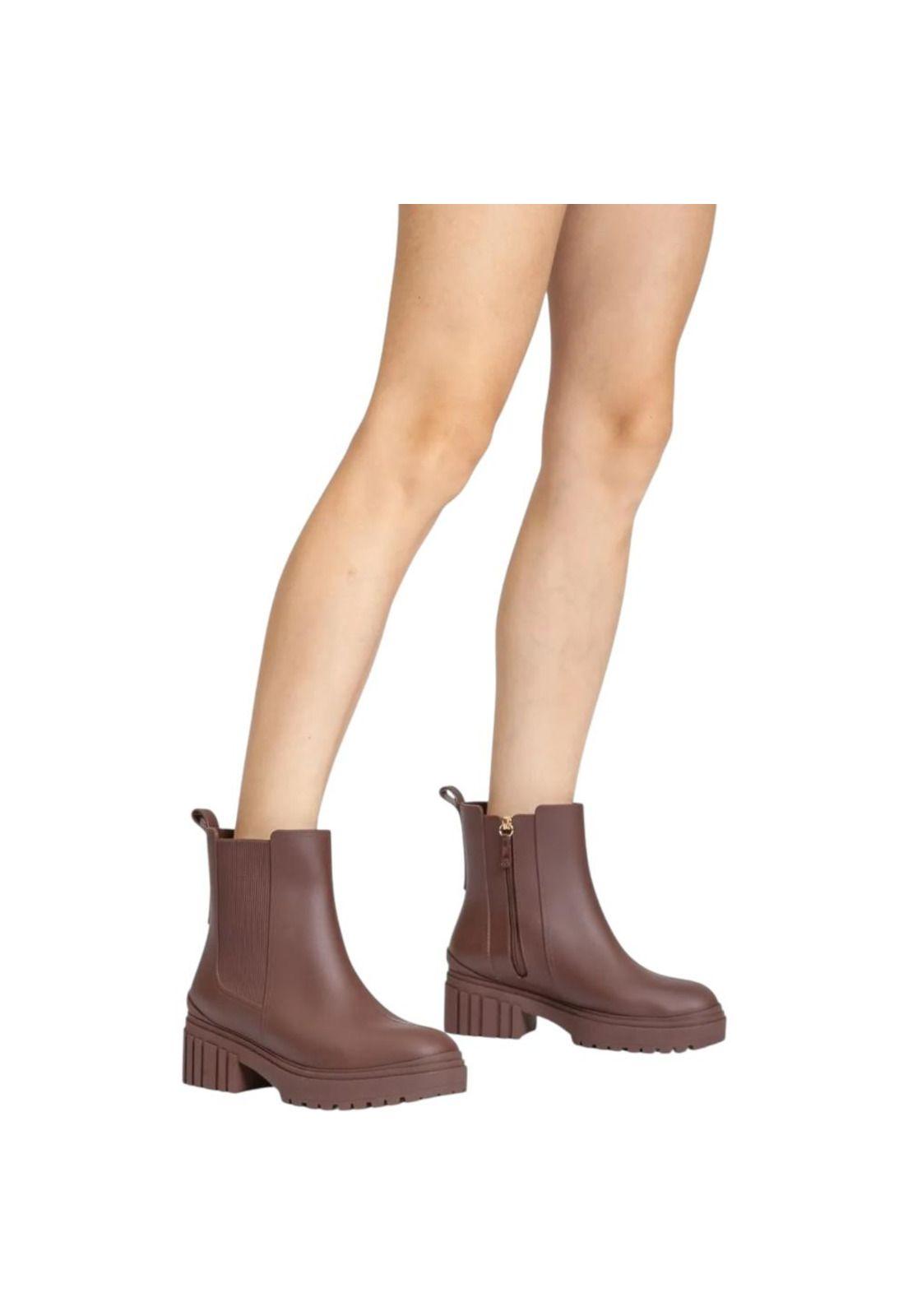 Botin Mujer PJ6156 Café Petite Jolie-3