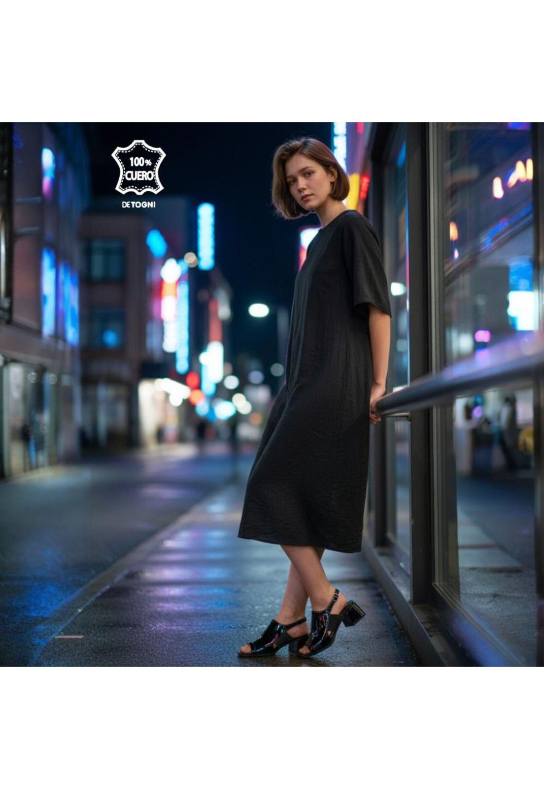 Sandalia Mujer Negro Adela Detogni-3