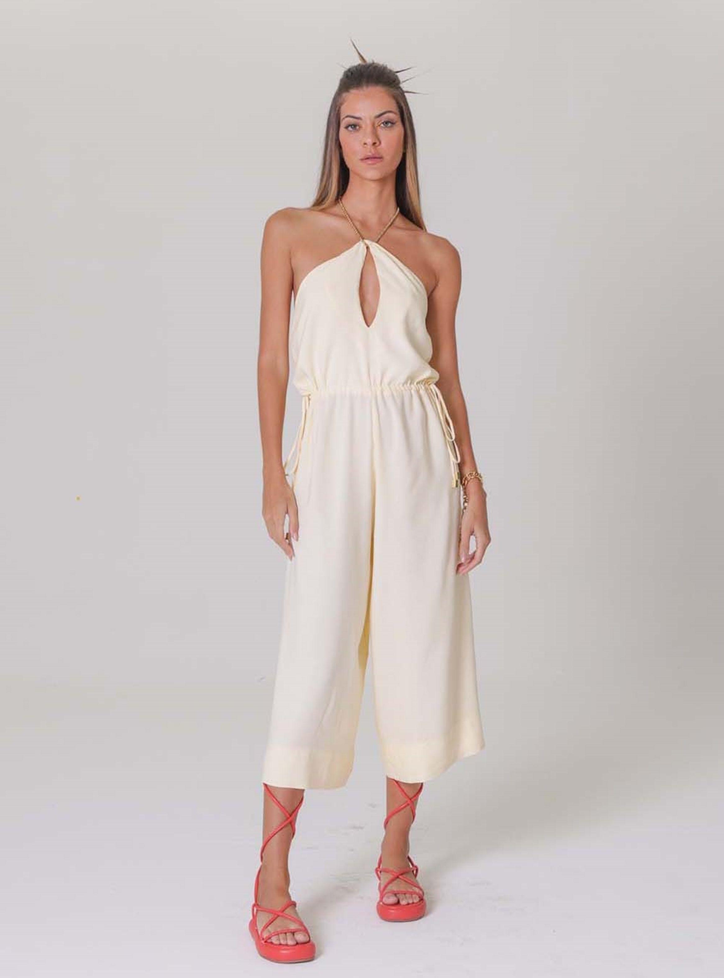 Enterito Pantacourt con Escote Frente Única-0