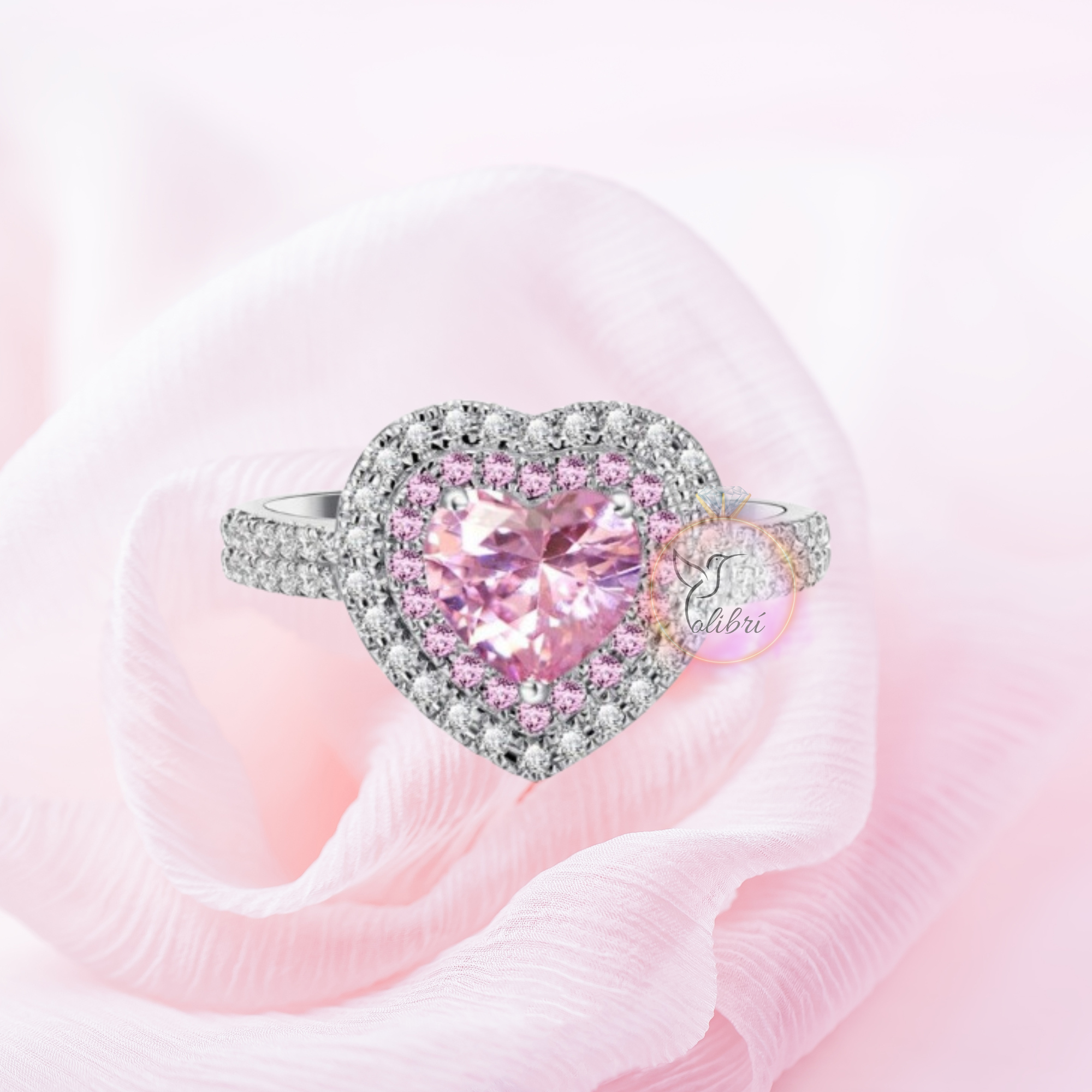 Anillo elegante con delicado diseño de corazón en pedrería imitación-1