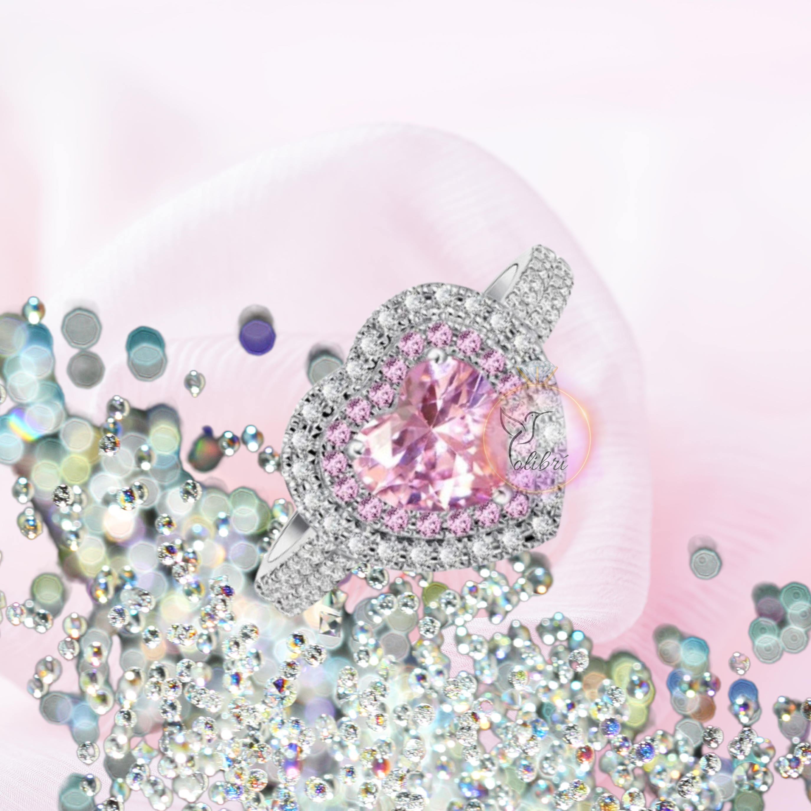Anillo elegante con delicado diseño de corazón en pedrería imitación-4