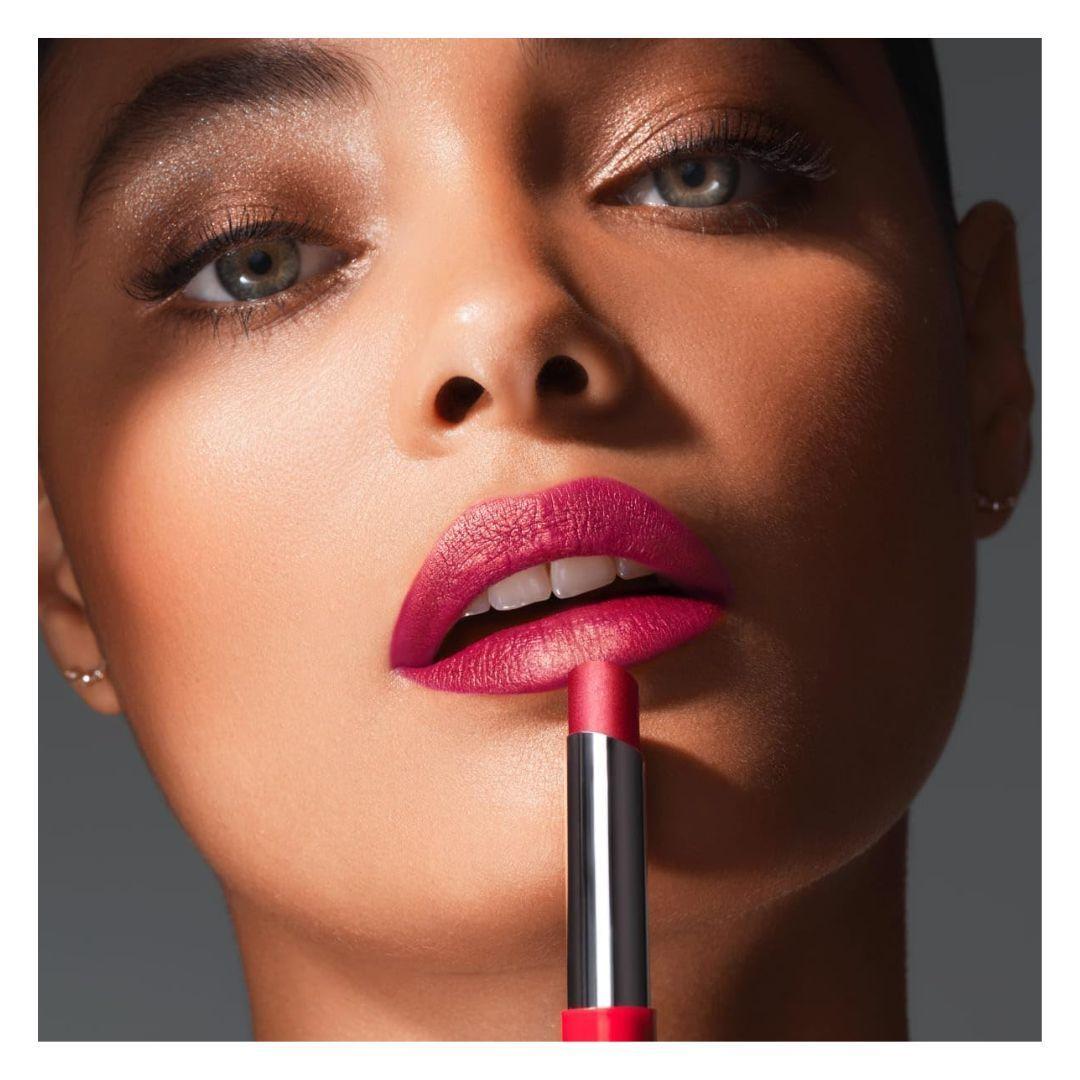 Labial en barra retr ctil con duraci n prolongada de 24Hrs-2