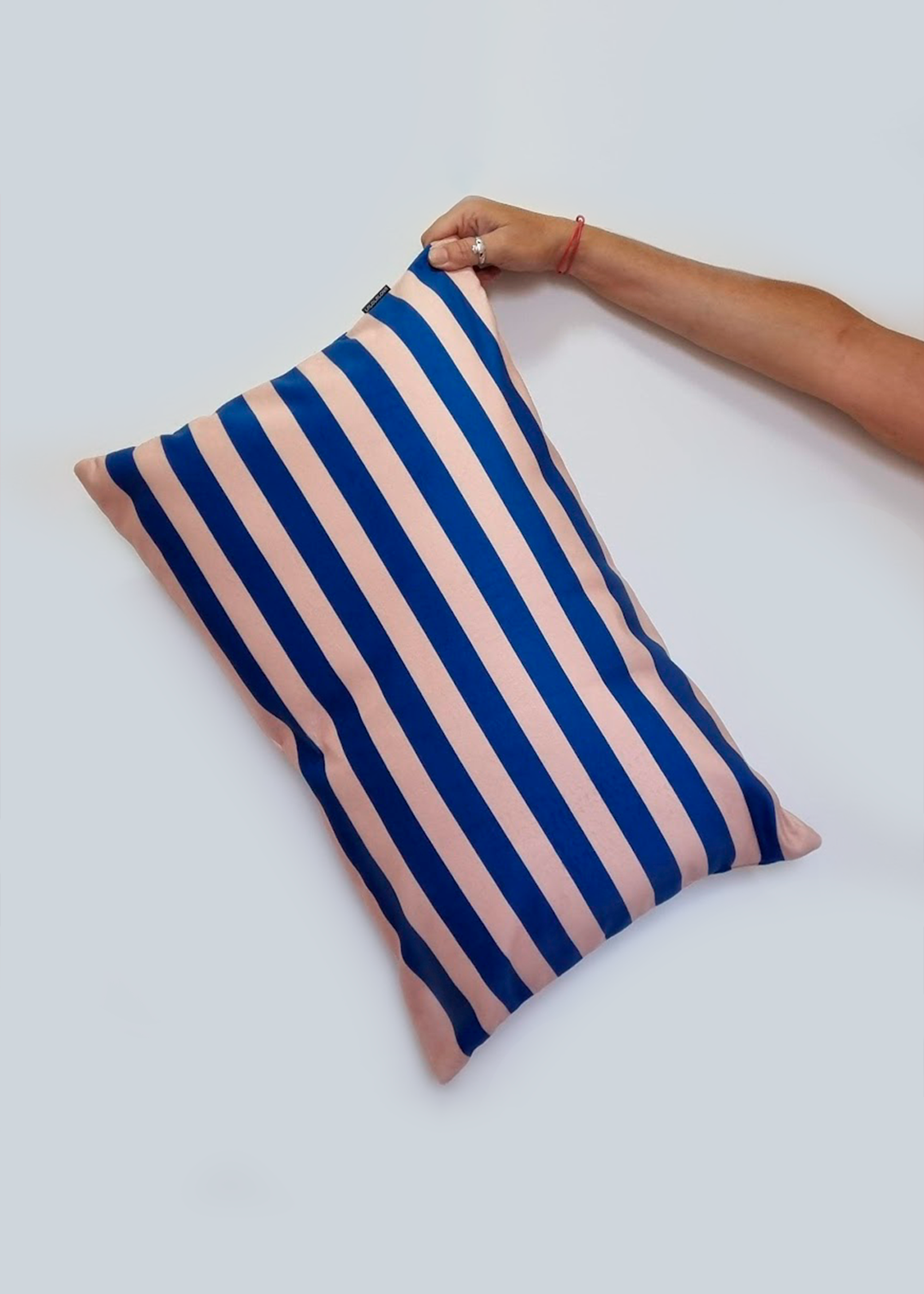 Cojín Azul Profundo-0