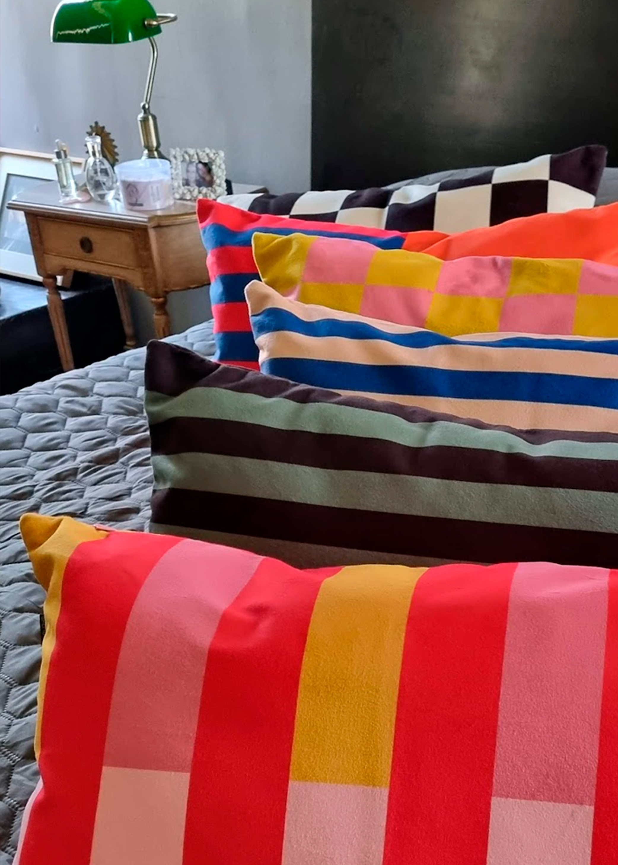 Cojín Azul Profundo-2