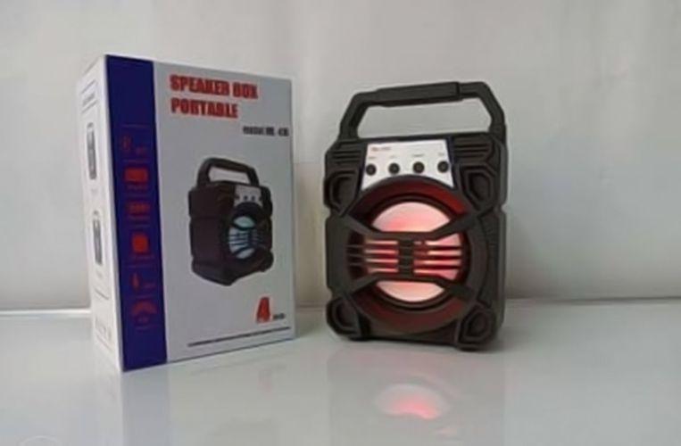 Parlante Bluetooth Portátil con Luz -1