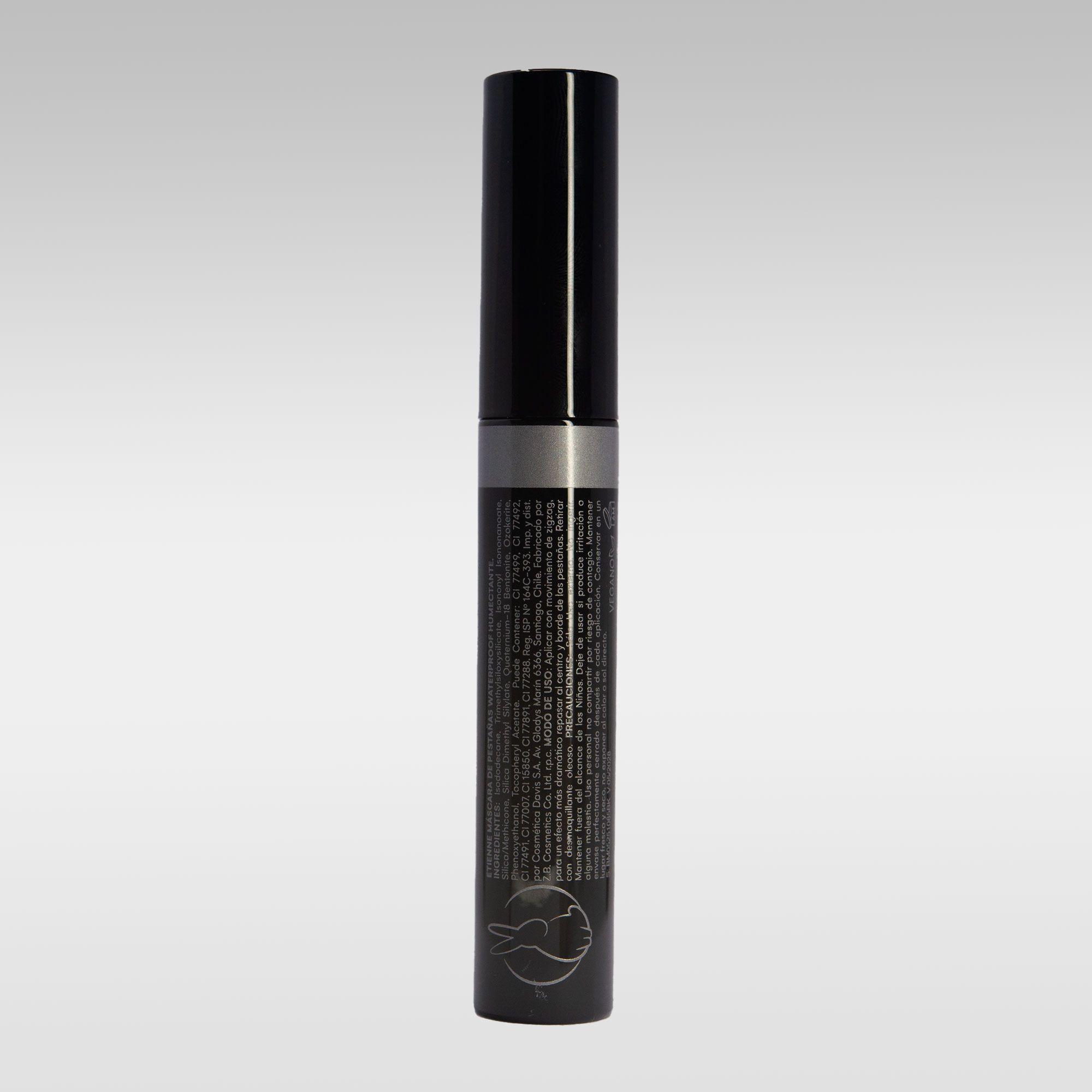 Mascara de Xtra Black Super Waterproof-3