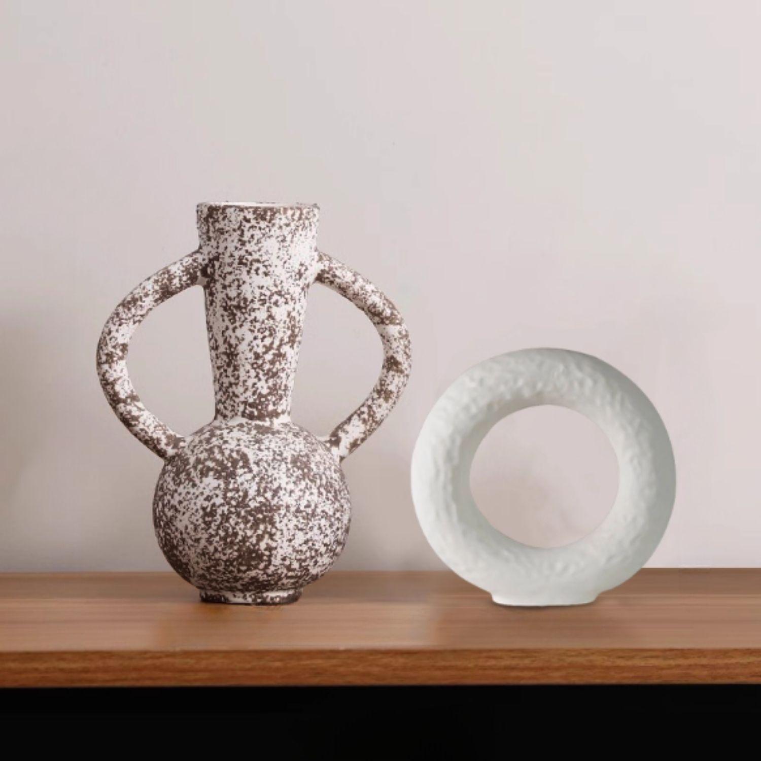 Jarrón y Figura Deco Cerámica Kora Origenes-2