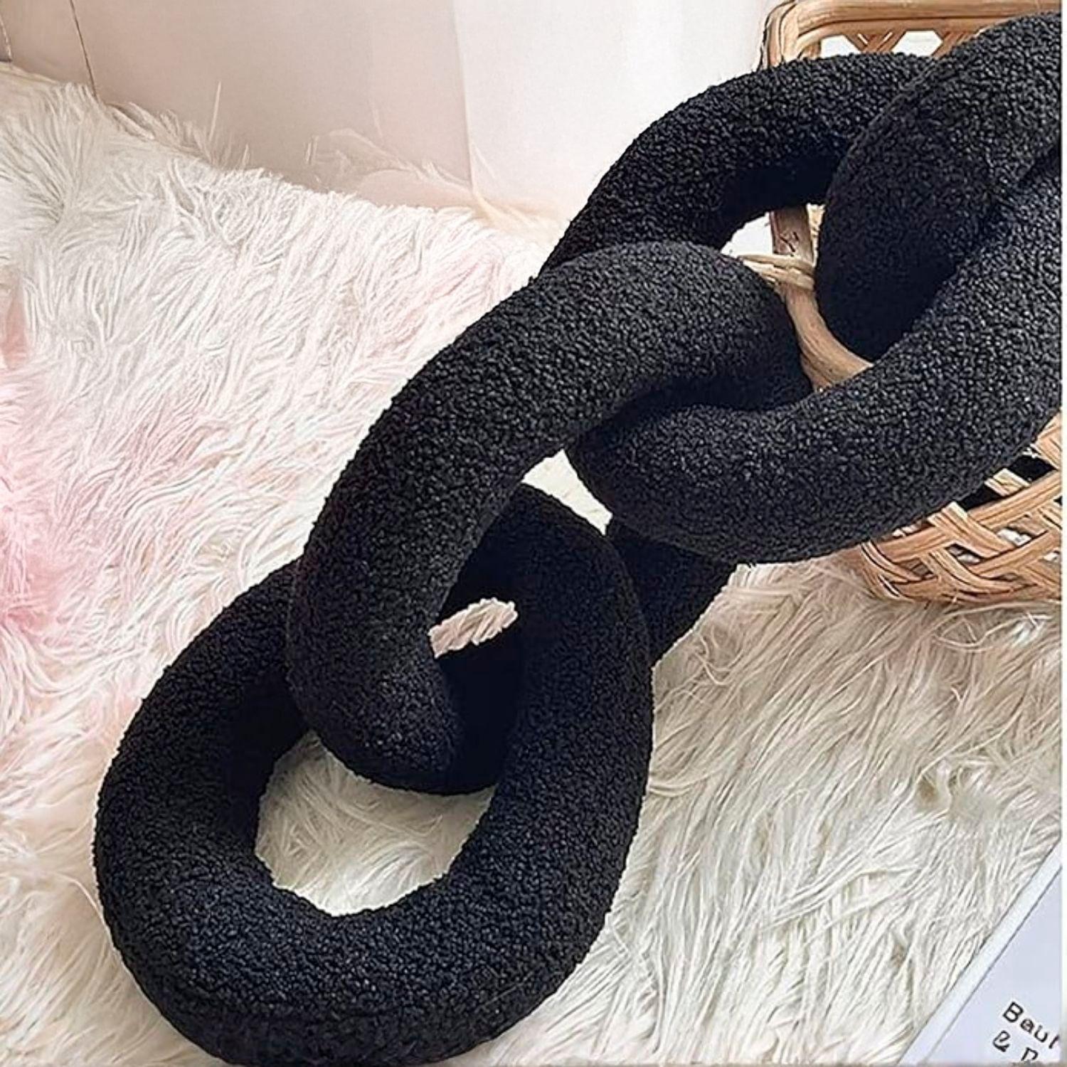 Cojin Diseño Cadena Negro Tela-5