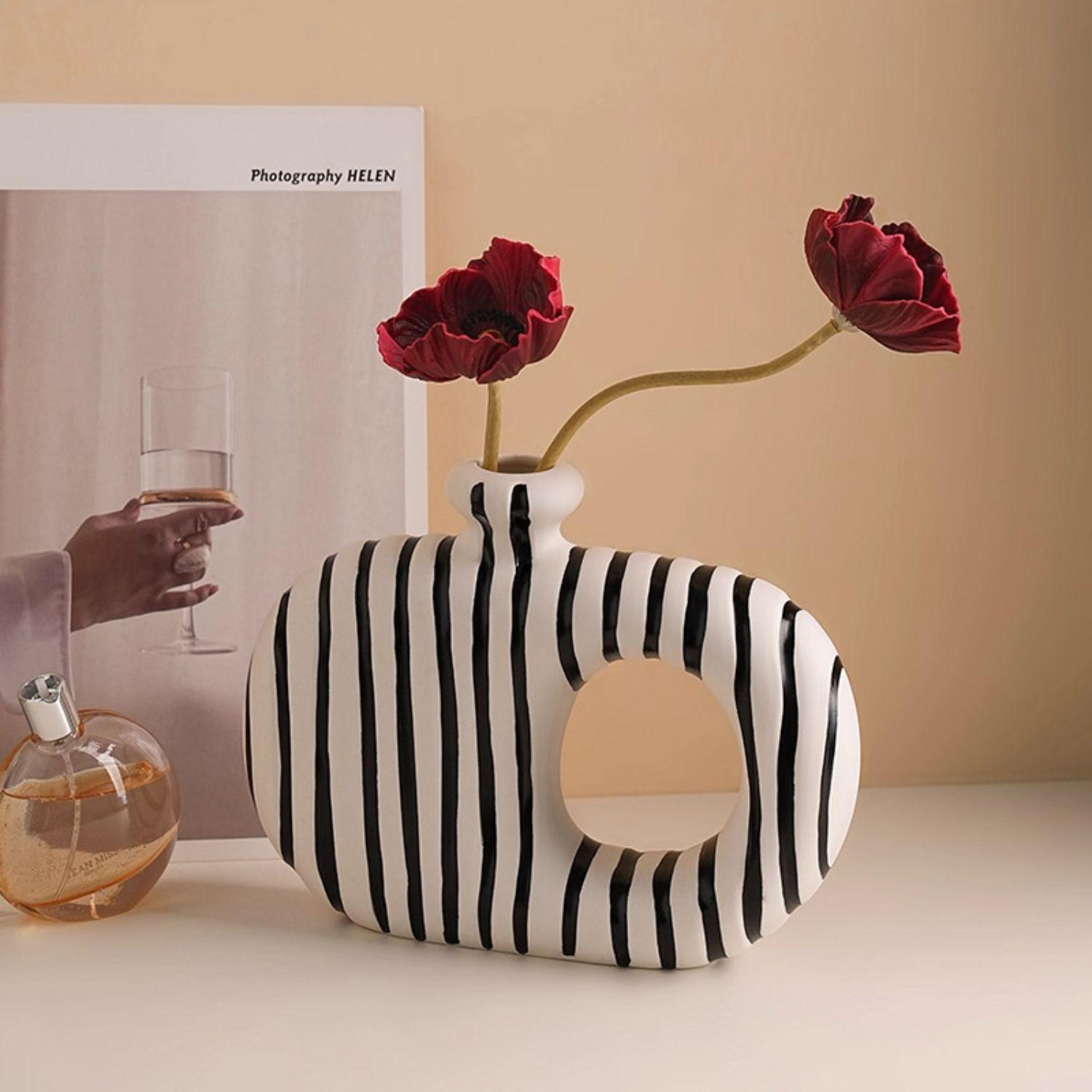 Floreros Modernos de Cerámica Noir Loop-3