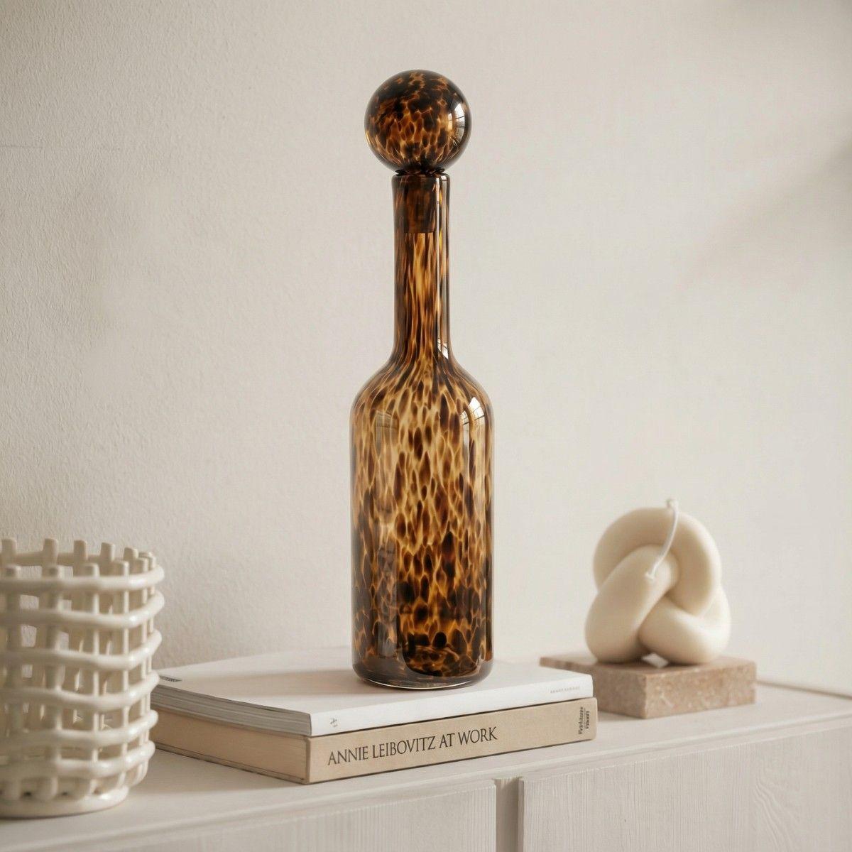 Botella decantadora de vidrio carey animal print de 52 cm-4