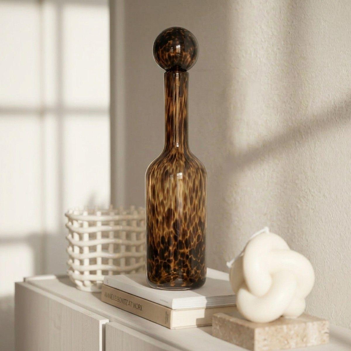 Botella decantadora de vidrio carey animal print de 52 cm-7