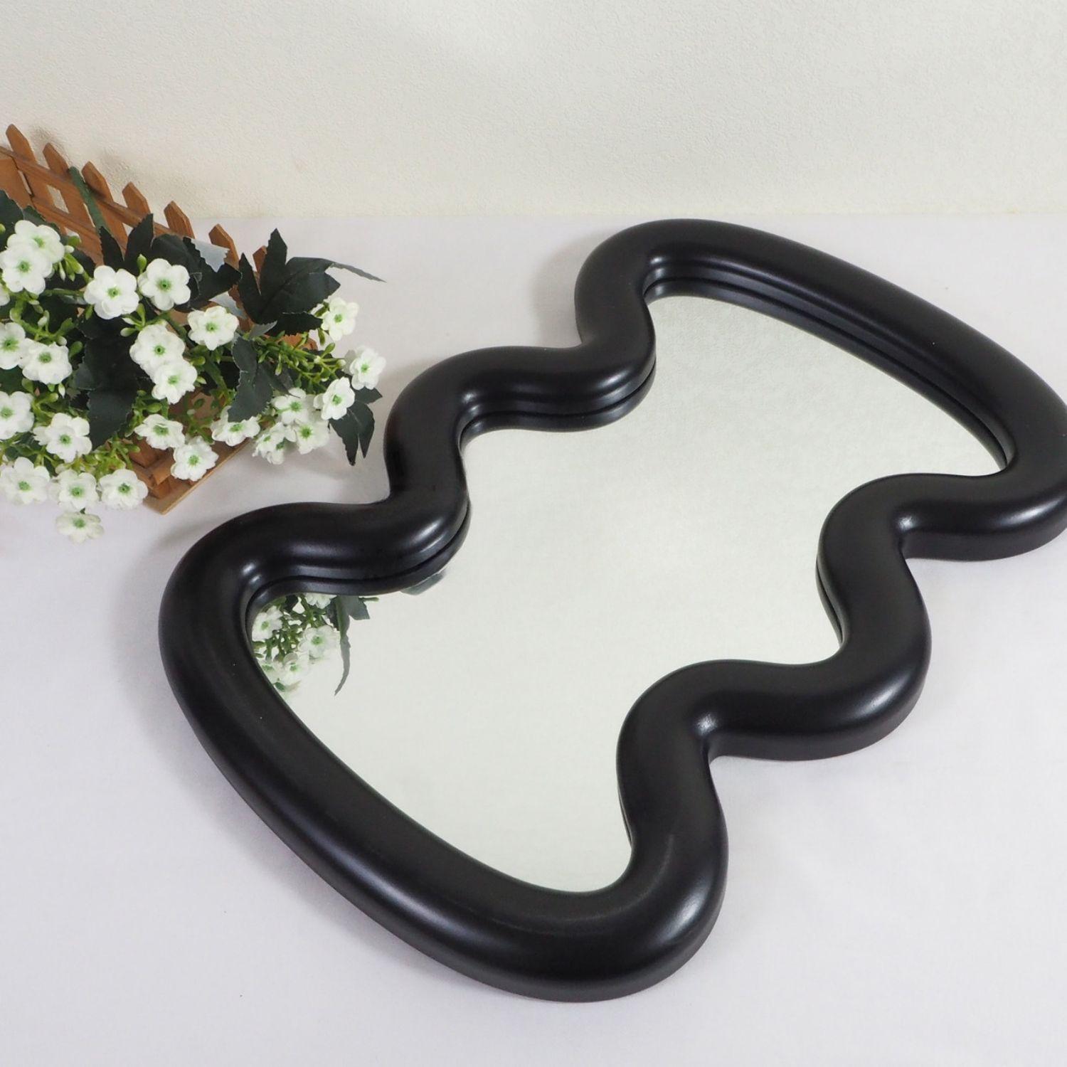 Espejo decorativo de mesa ondulado para tocador color negro-3
