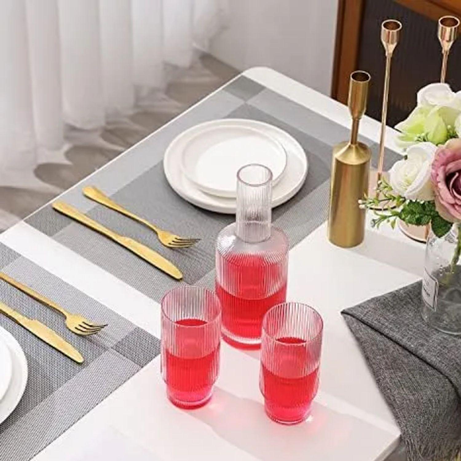 Jarra de Vidrio y 4 Vasos Estilo Europeo-3