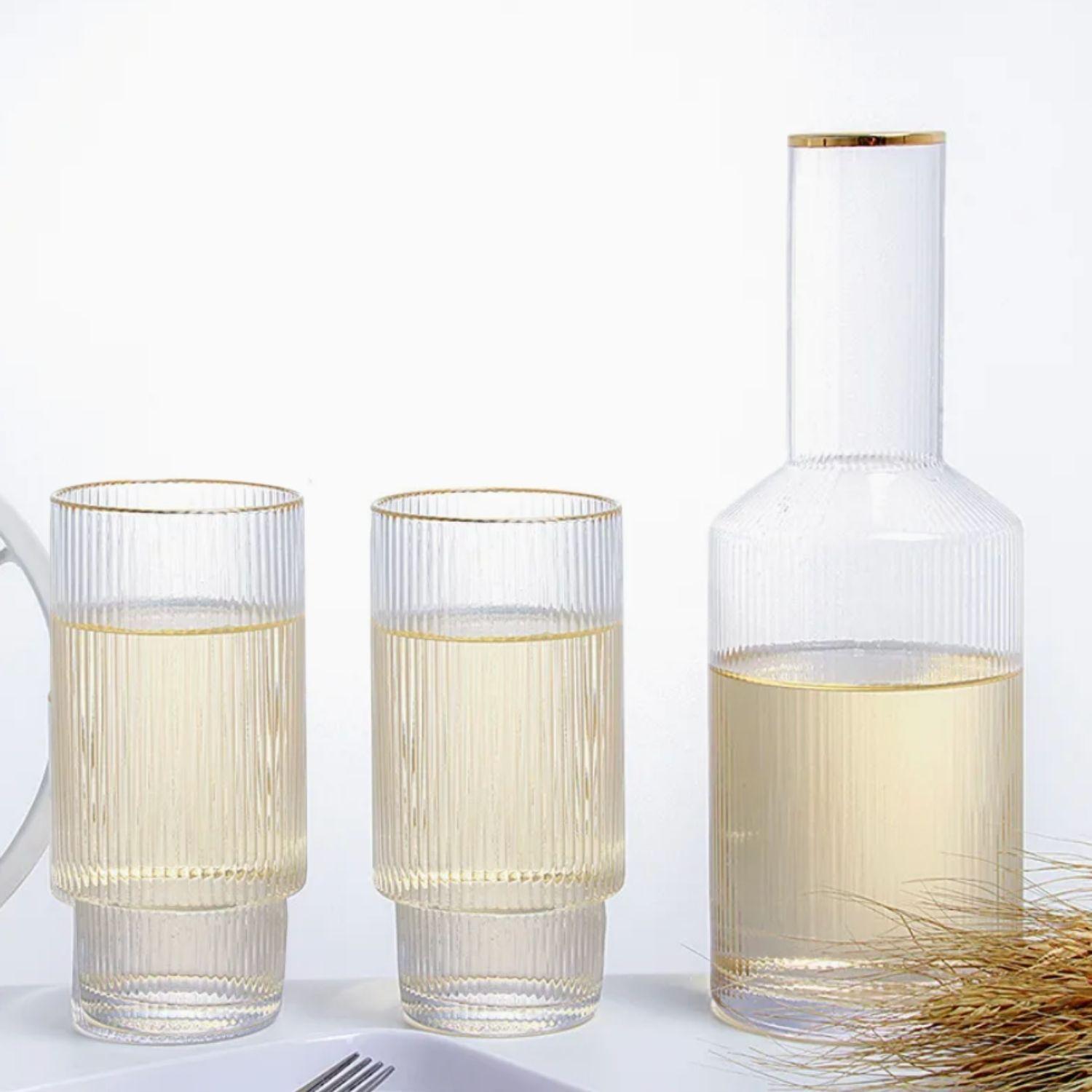 Jarra de Vidrio y 4 Vasos Estilo Europeo Dorado-4