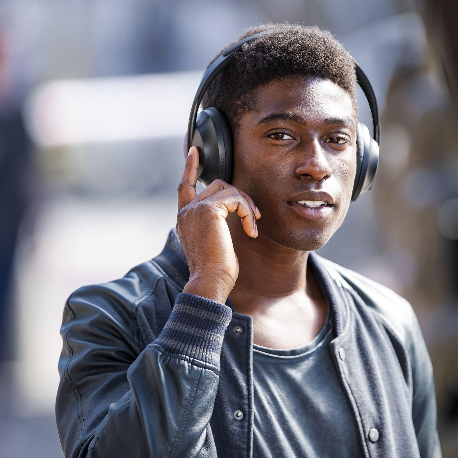 Audífono Bluetooth Bose Noise Cancelling Headphone 700 Negro-4