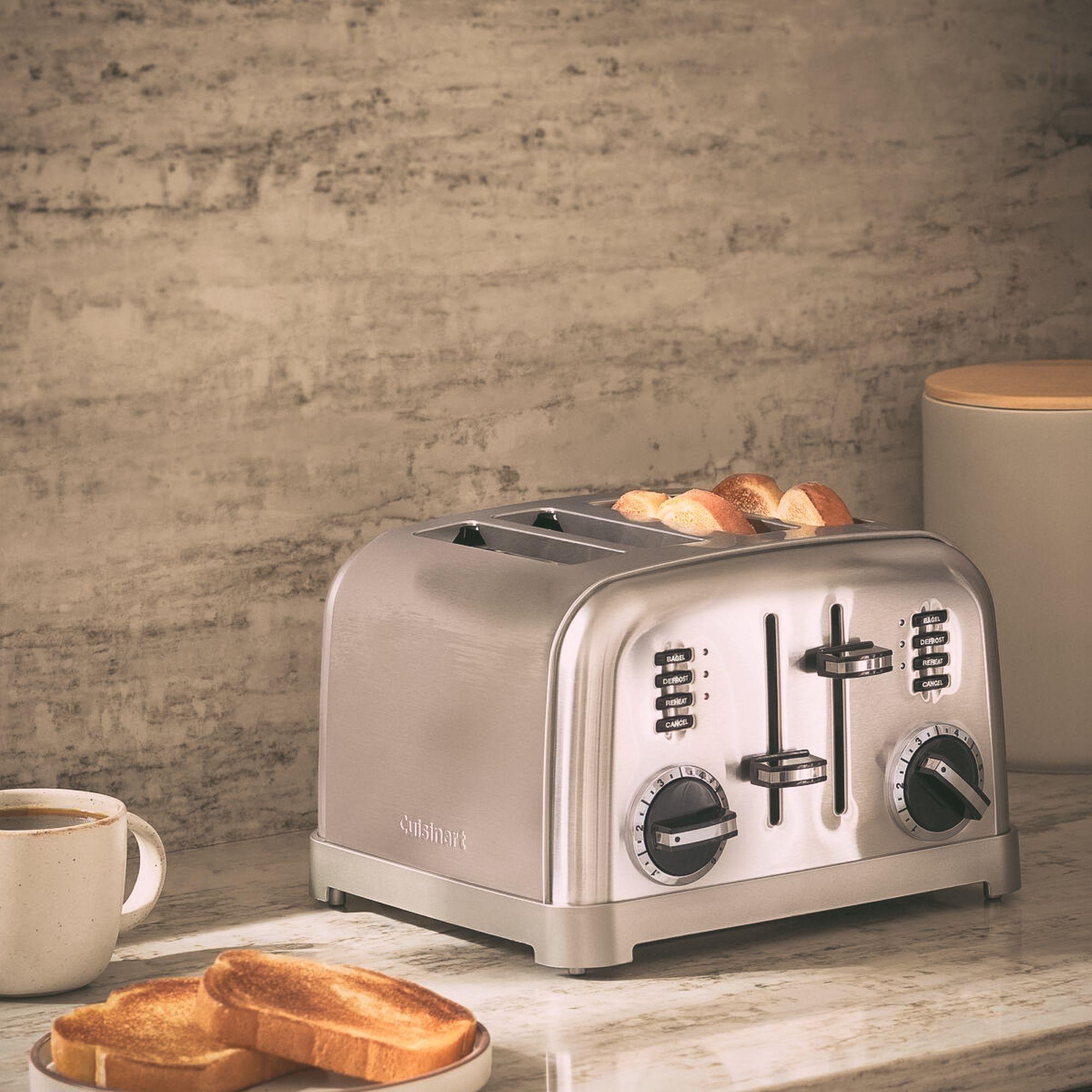 Tostador Metálico Clásico de 4 rebanadas CPT180CL-3