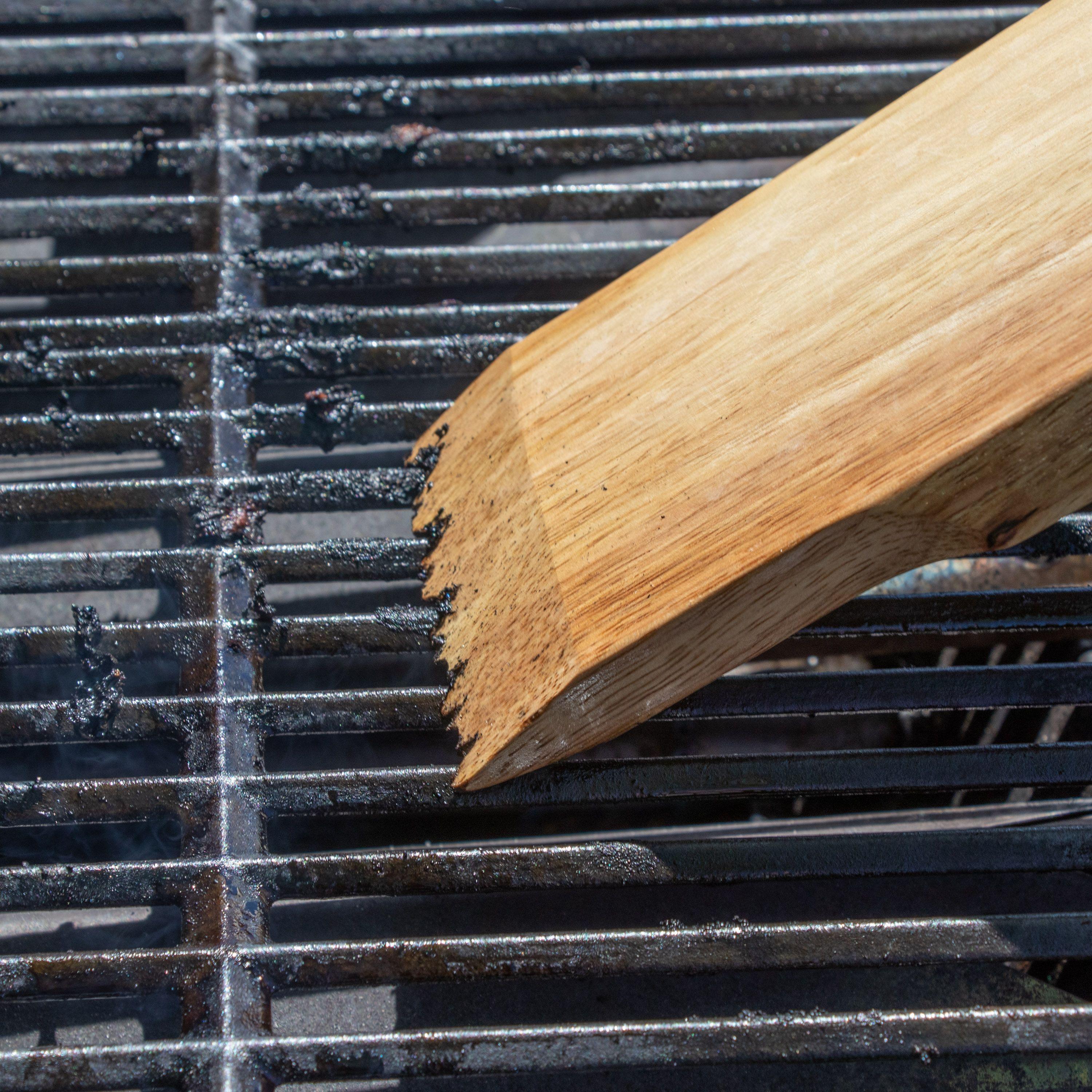 Raspador para parrilla hecho en madera CCB-1143 de Cuisinart®-5