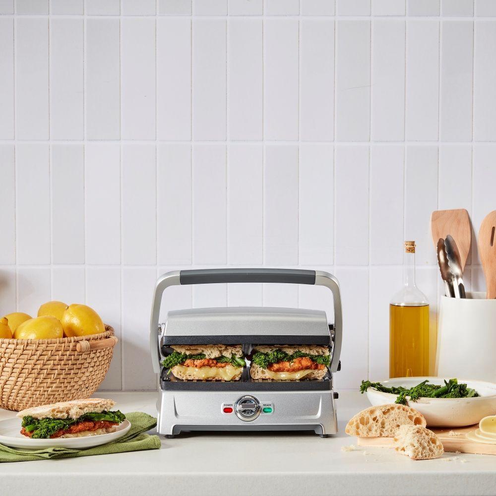Parrilla Panini Sandwichera compacta GR102CL-5