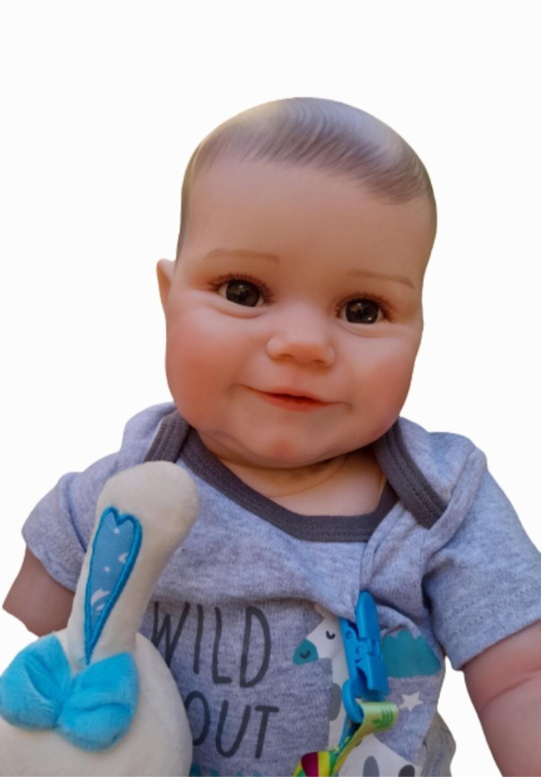 Bebe reborn NIÑO 60cm hiper realista con accesorios -2