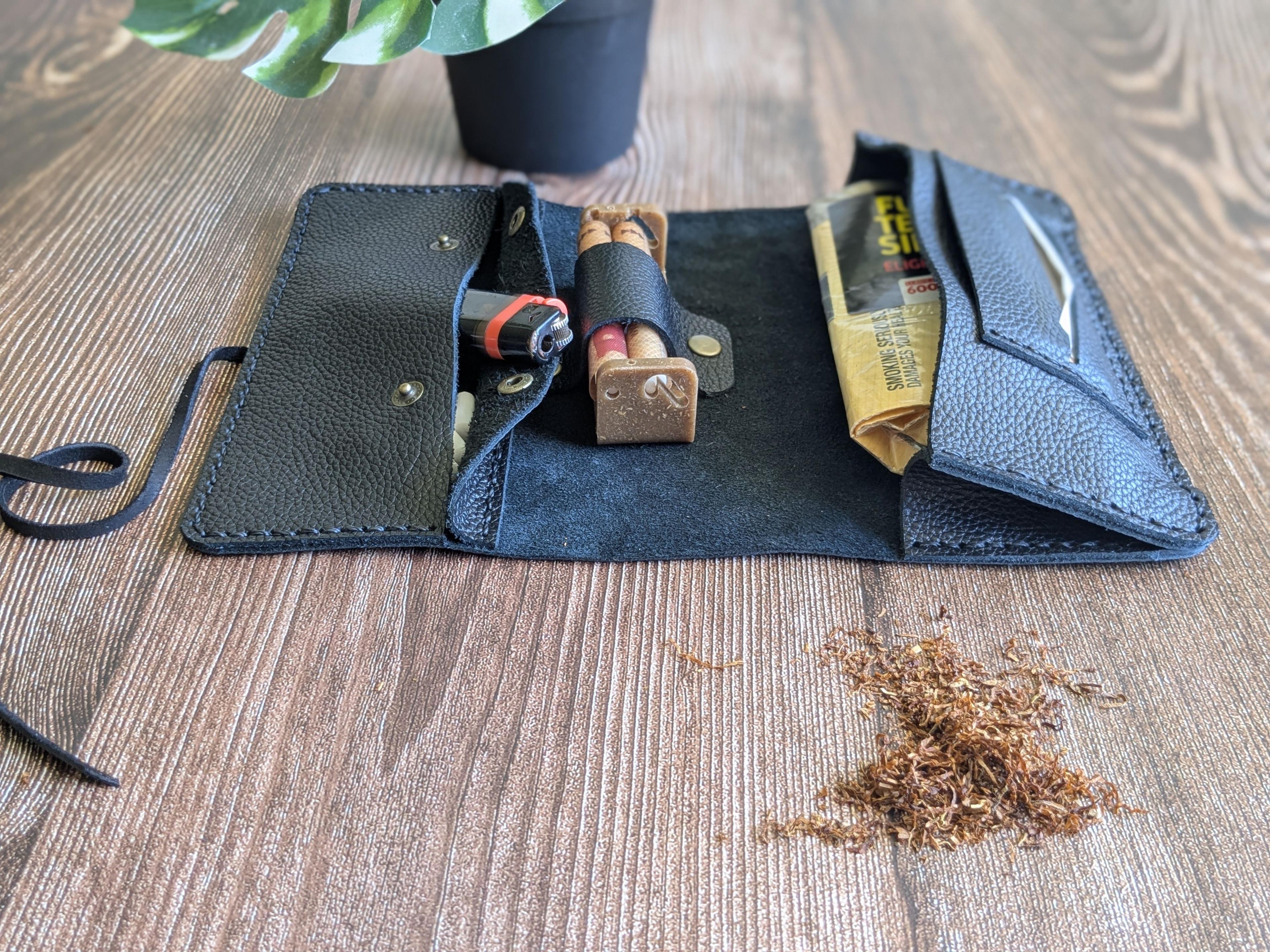 Tabaquera de cuero Amau color Negro-5