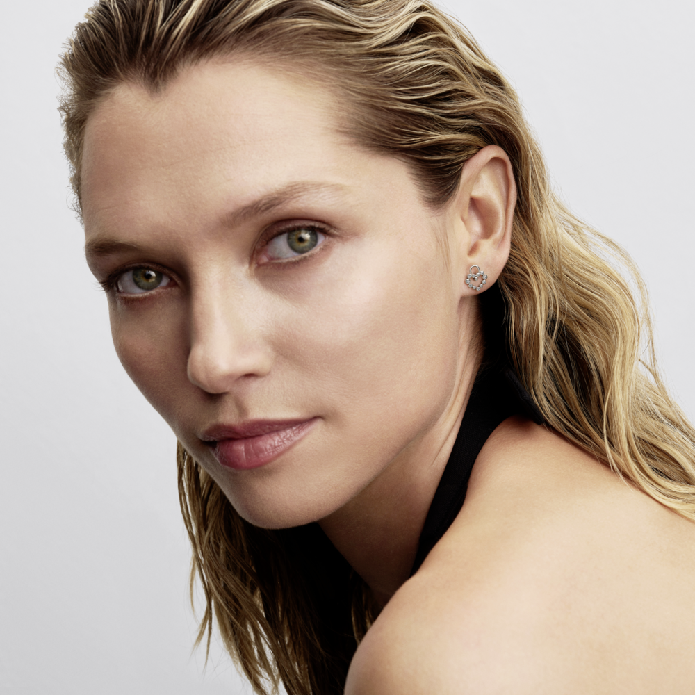 Aretes de Botón Candado en Forma de Corazon Reluciente-2