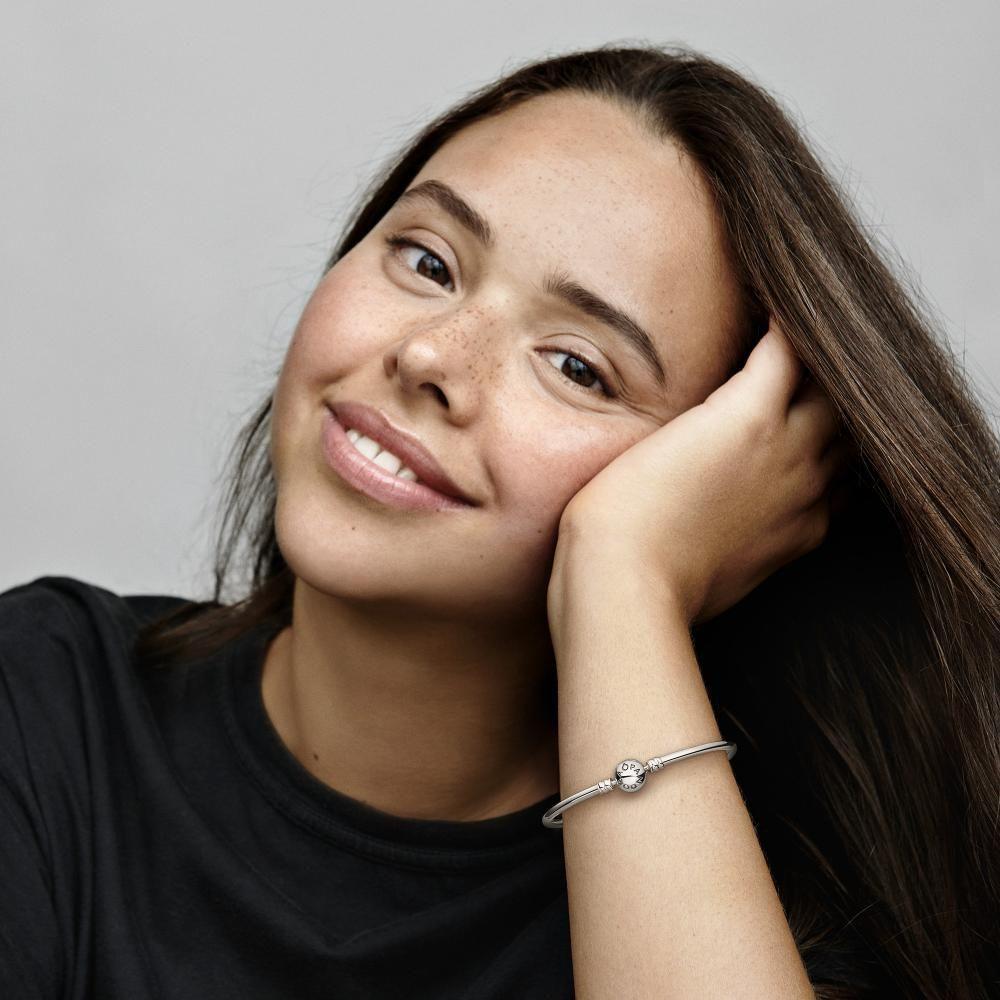 Brazalete Moments en Plata Rigido Broche redondo-1