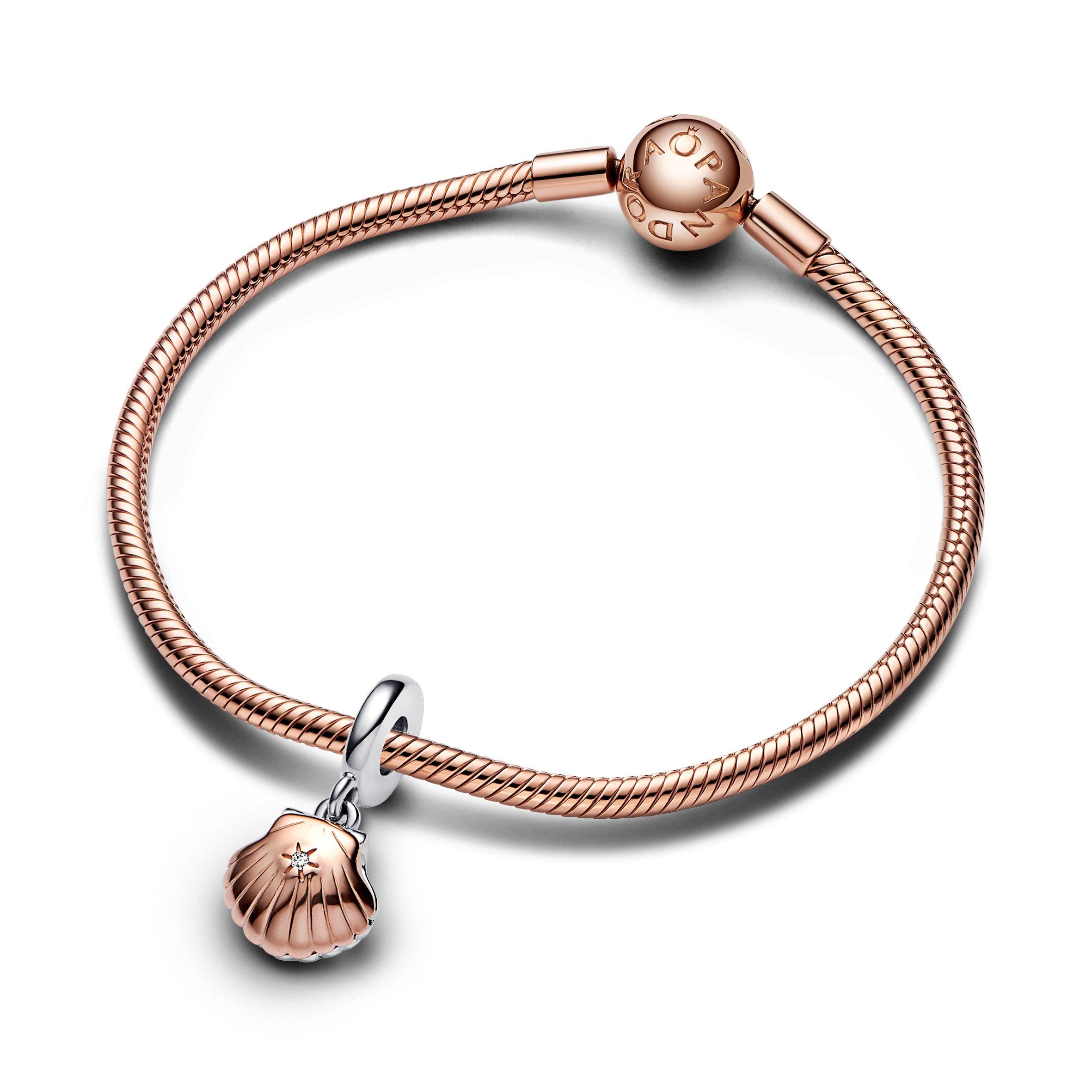 Charm del Club Pandora 2023 Concha marina y Perla cultivada-1
