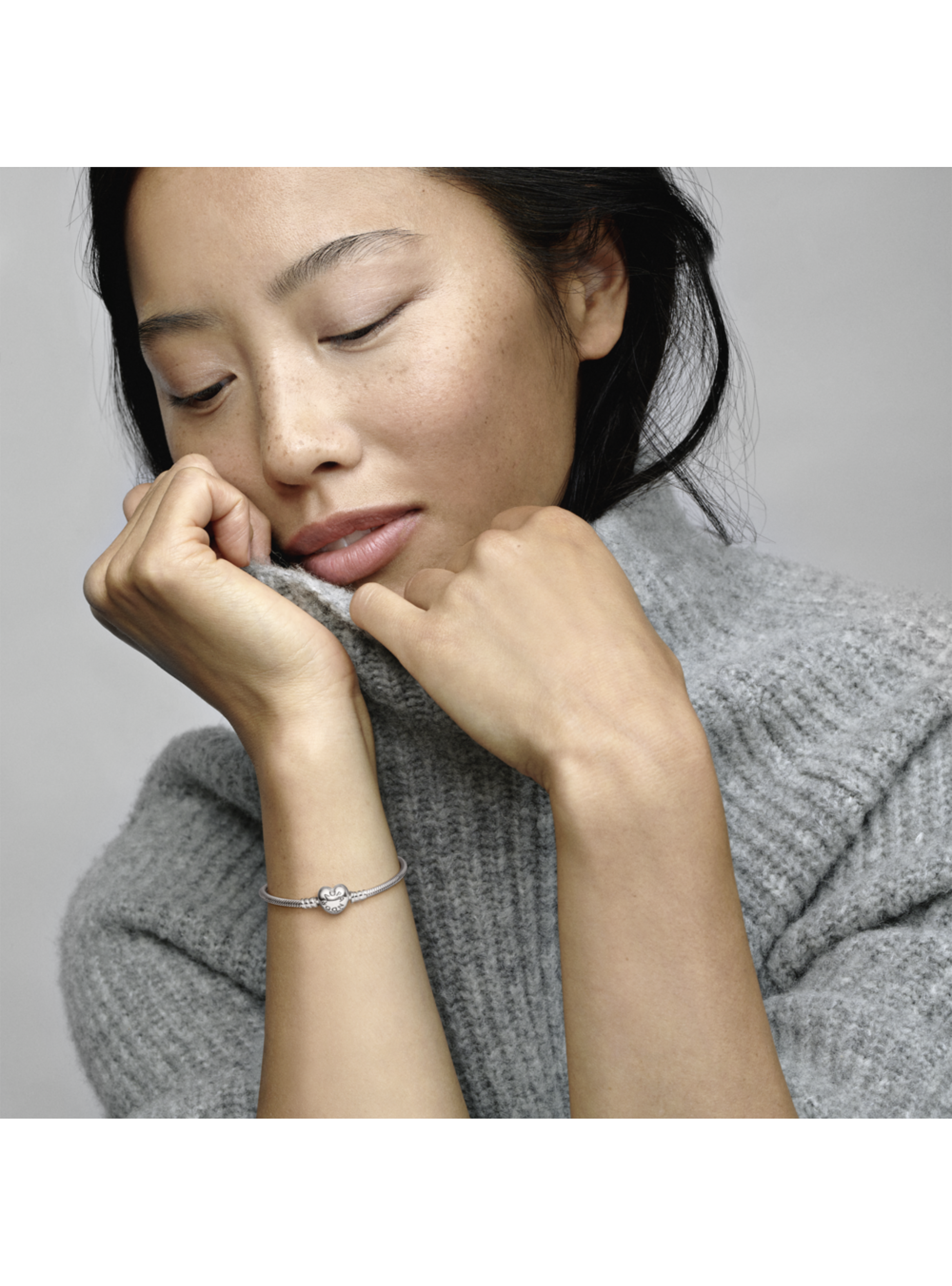 Brazalete Moments Cadena Serpiente Broche de Corazón-2