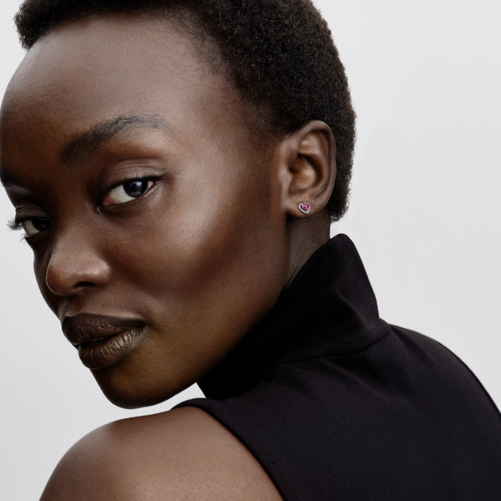 Aretes de Botón Corazón Elevado-2