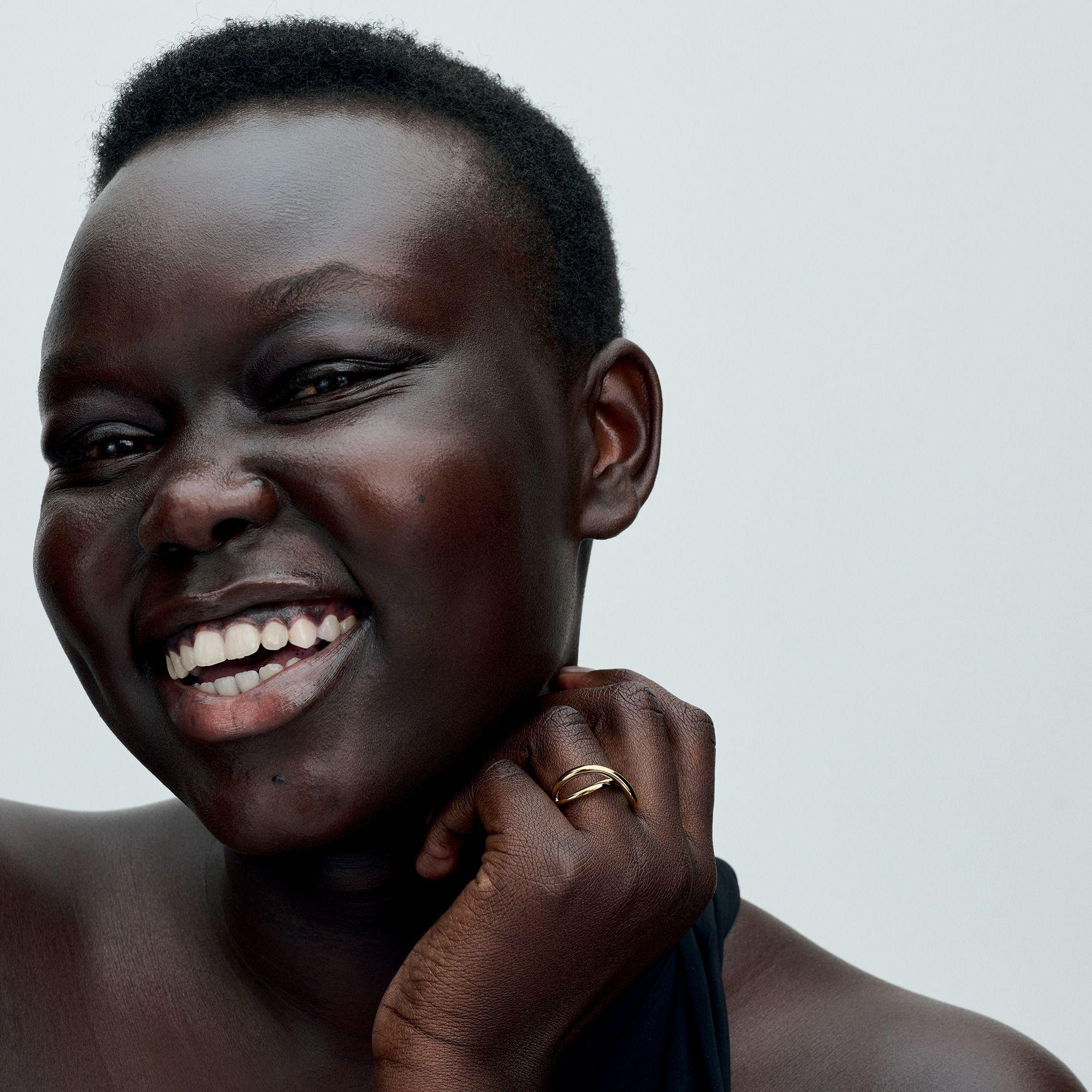 Anillo Infinito Forma Orgánica en Shine-2