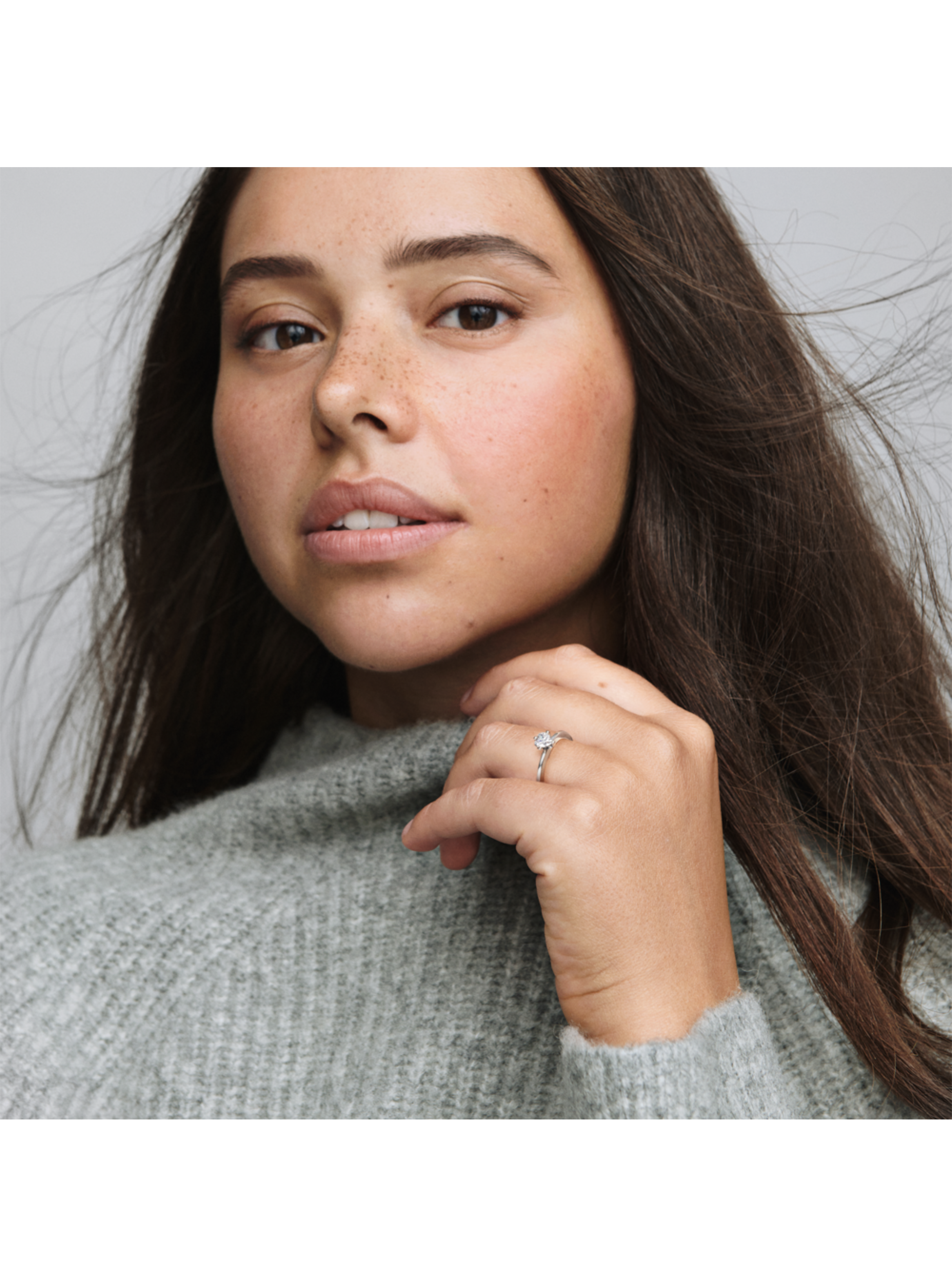 
Anillo en Plata con Corazón Abierto -2