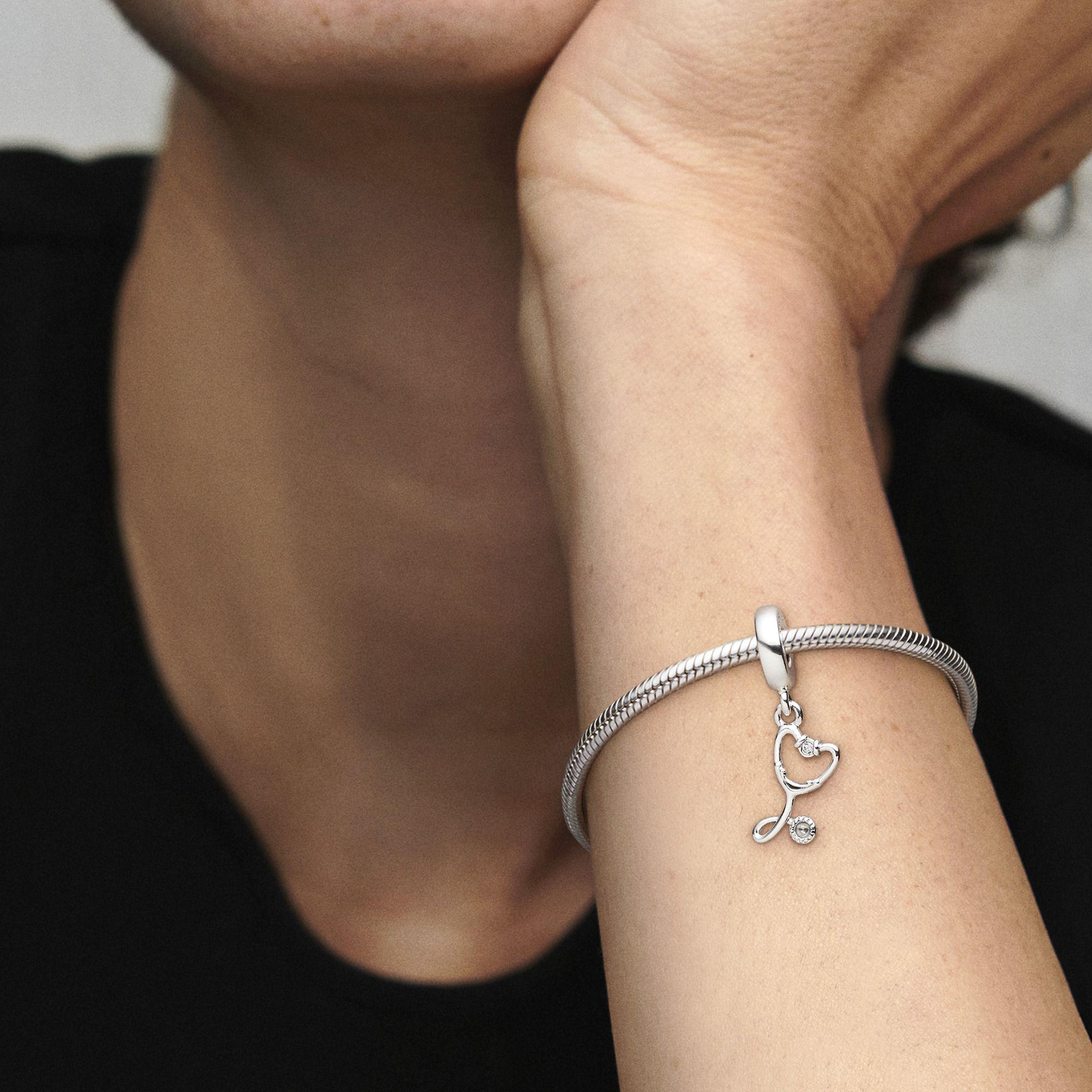 Charm en Plata Estetoscopio Corazón Circonia Cúbica Clara-1