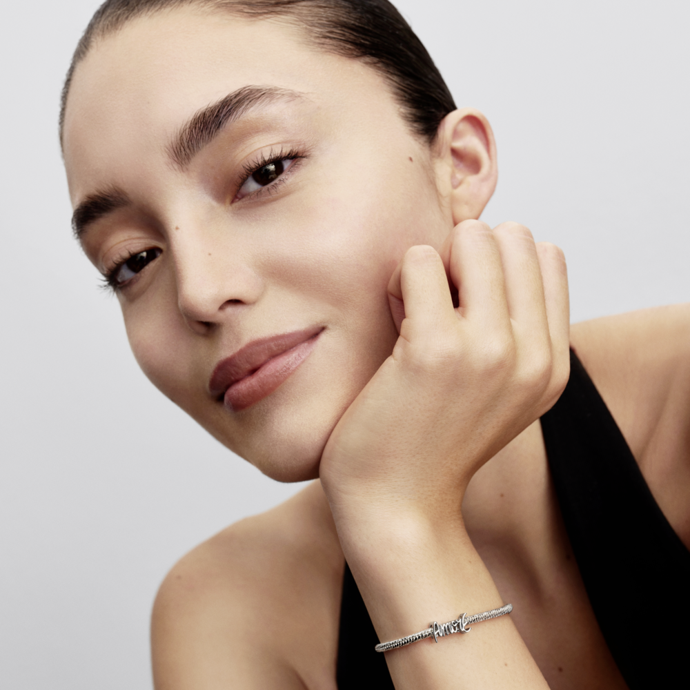 Charm con la Inscripción Amore-3